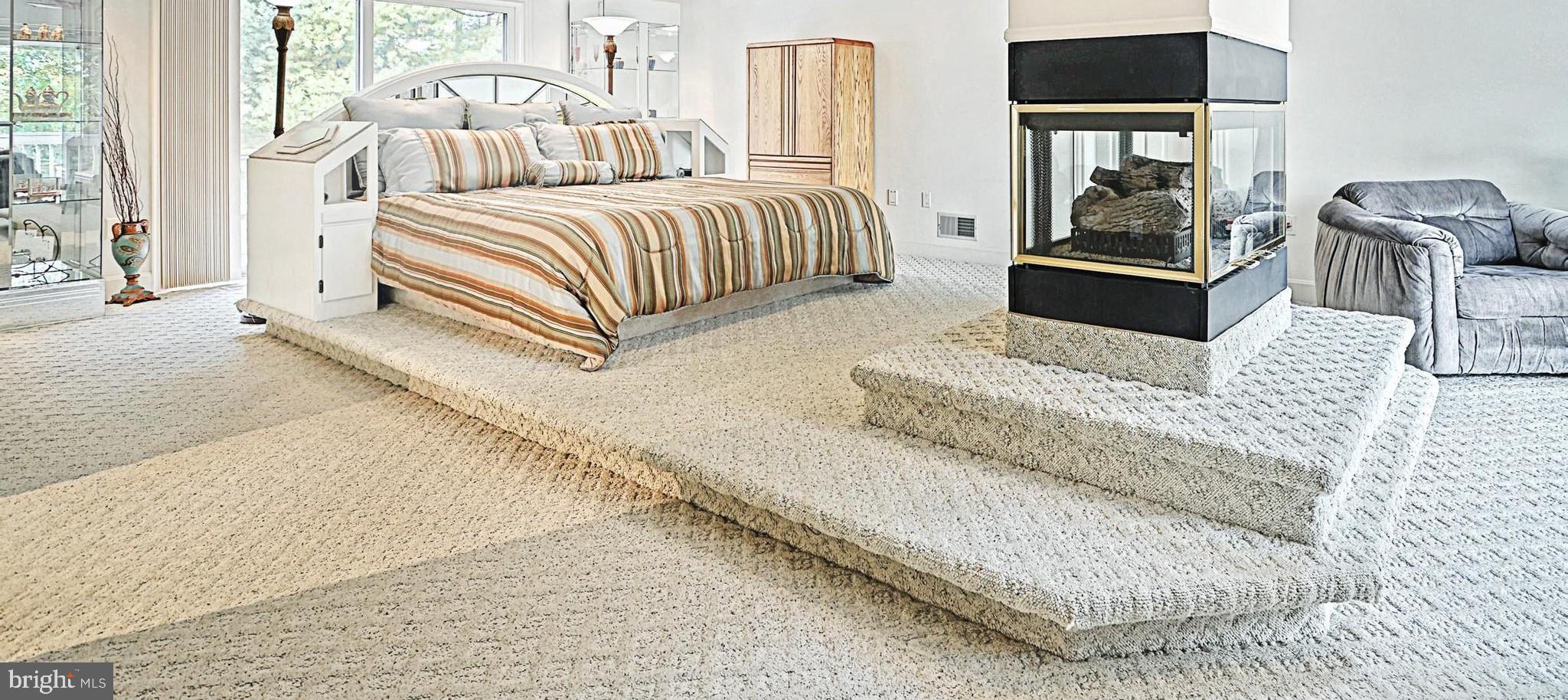 HERITAGE HILLS - Residential