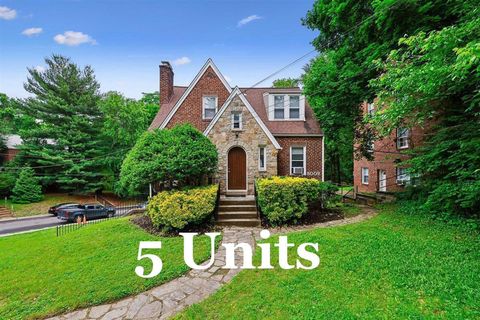 Photo of 8009 Garland Avenue, TAKOMA PARK, MD 20912 (MLS # MDMC2237546)