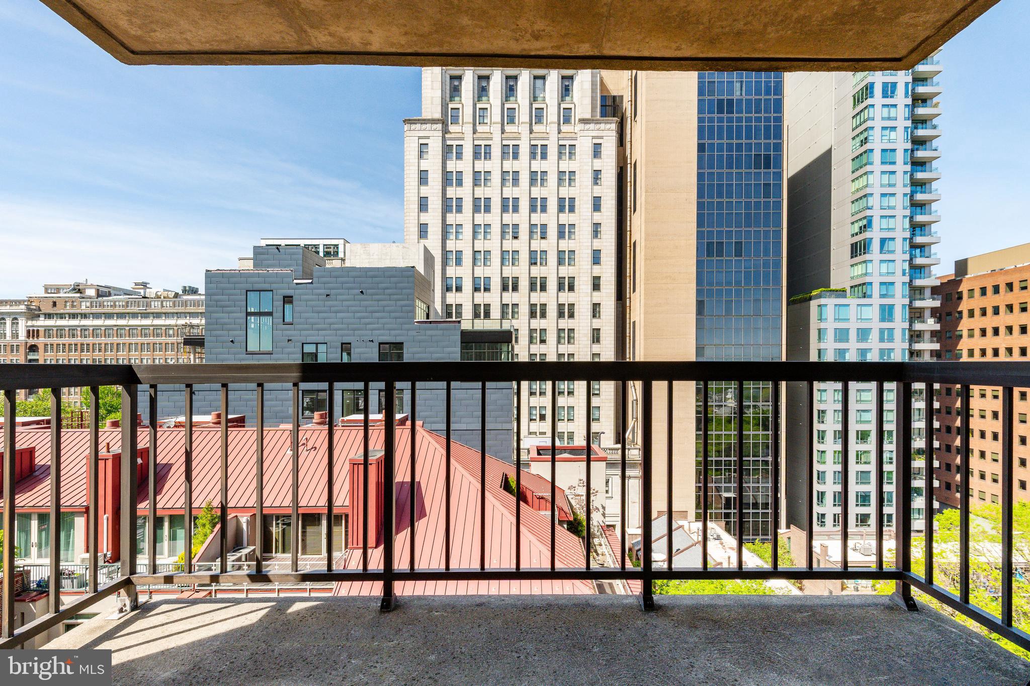 SOCIETY HILL - Residential