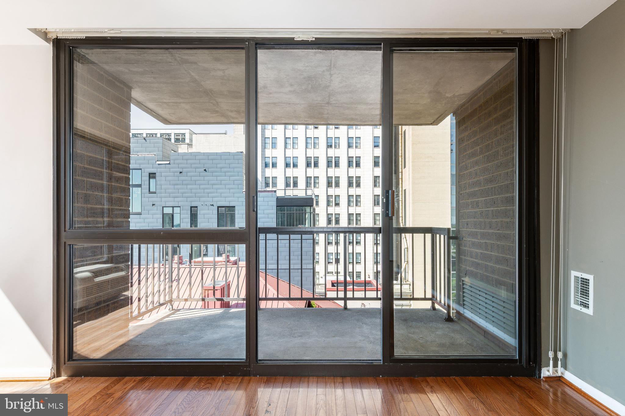 SOCIETY HILL - Residential