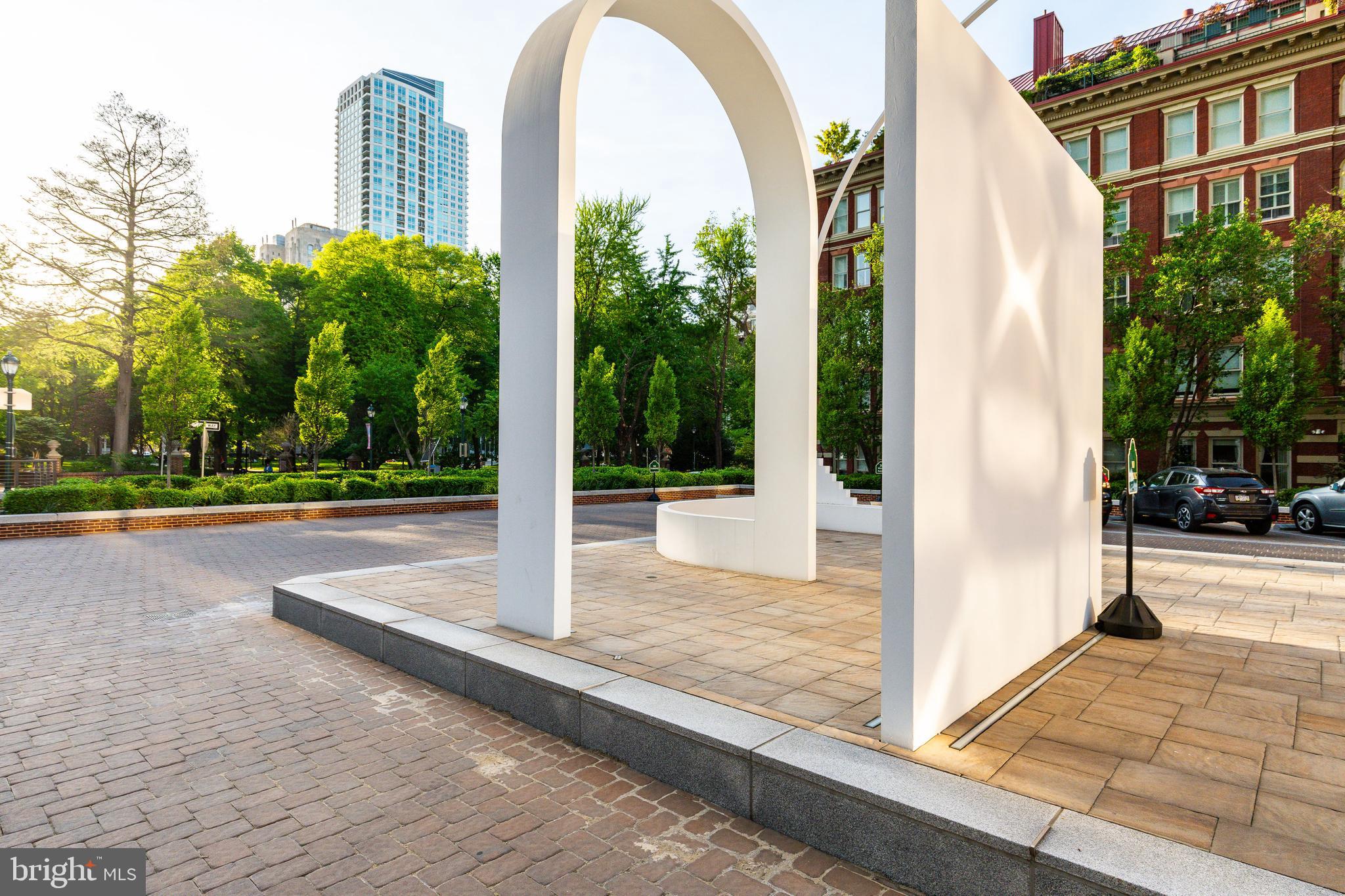 SOCIETY HILL - Residential