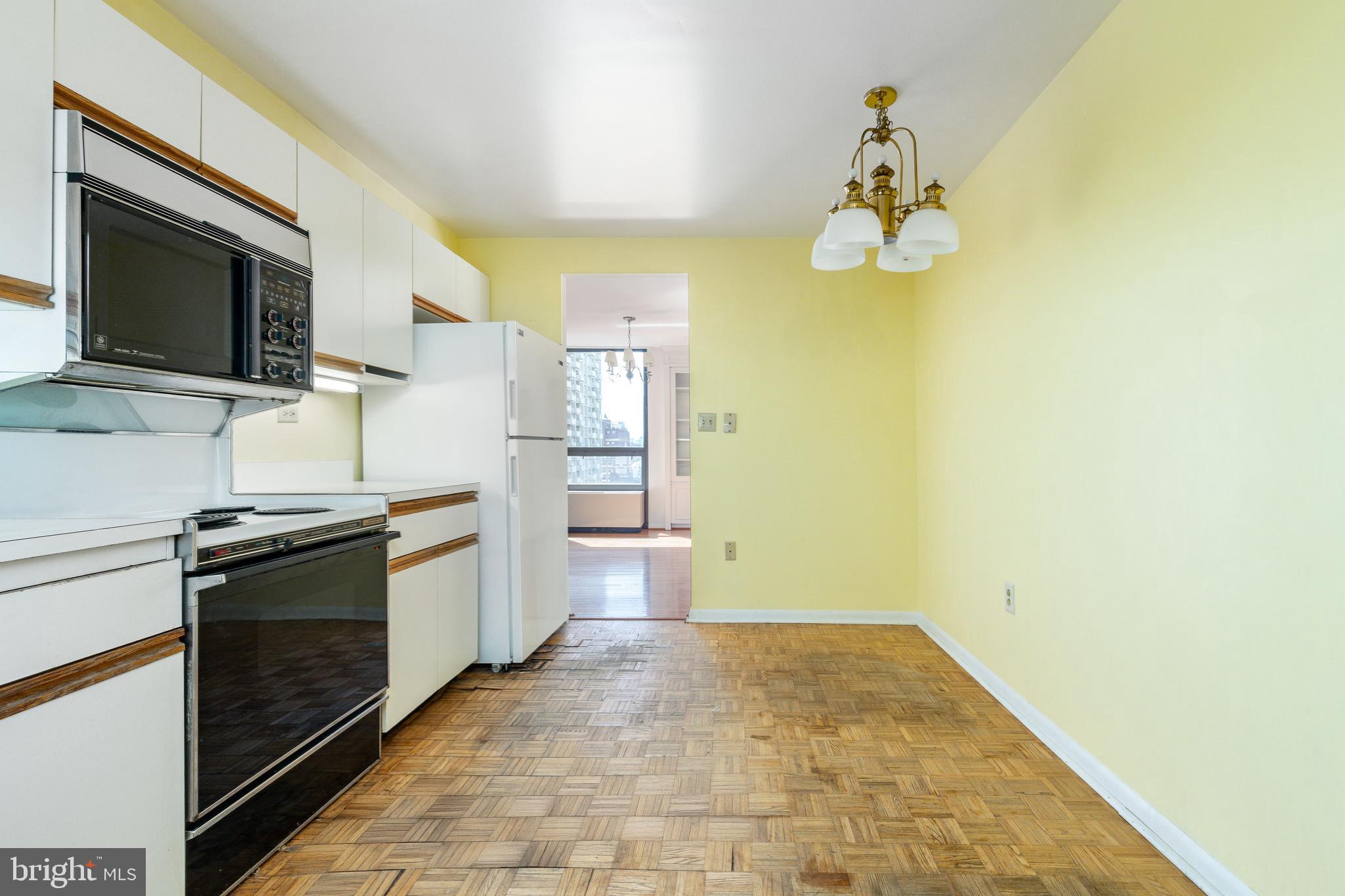 SOCIETY HILL - Residential