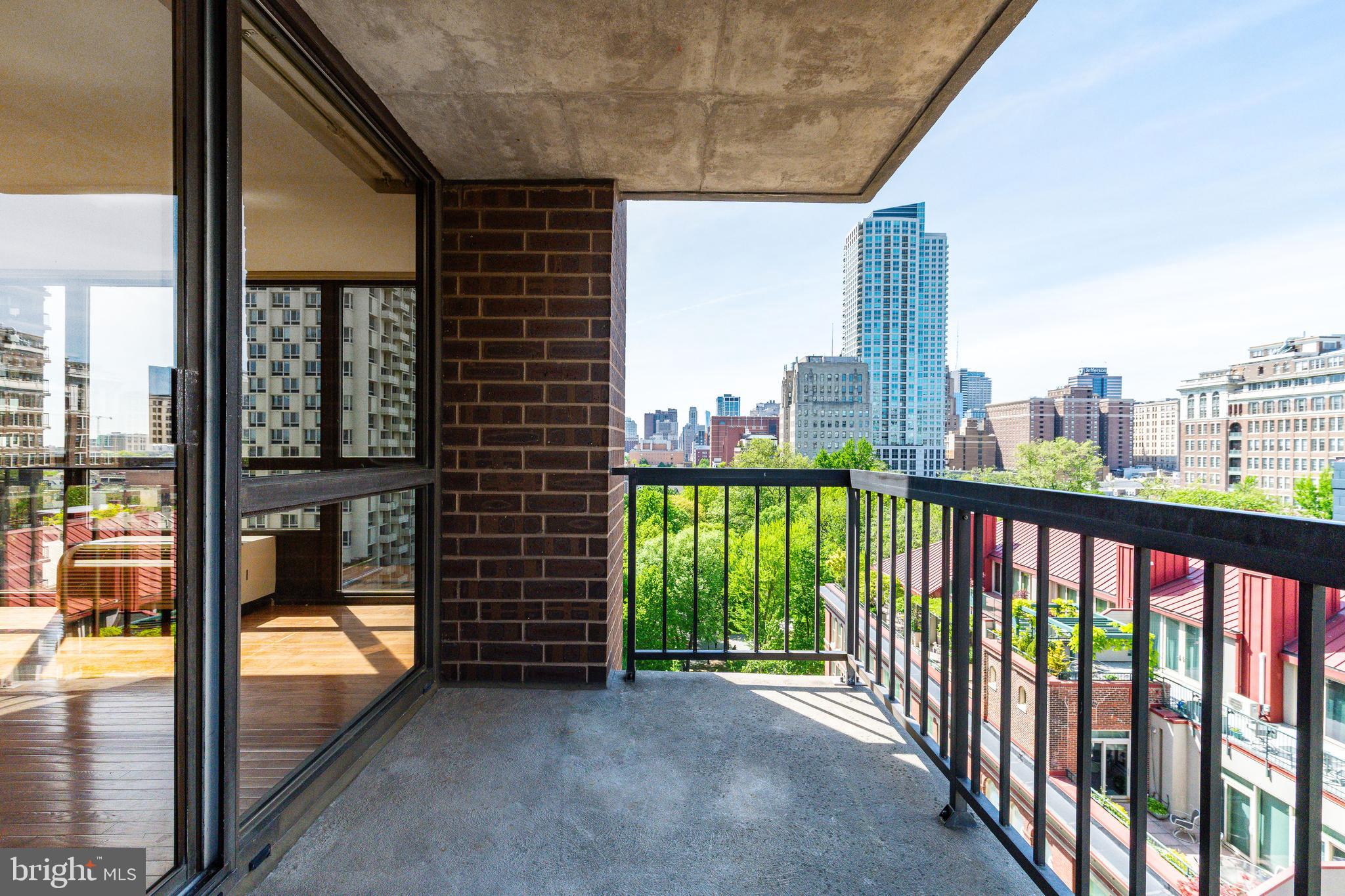 SOCIETY HILL - Residential