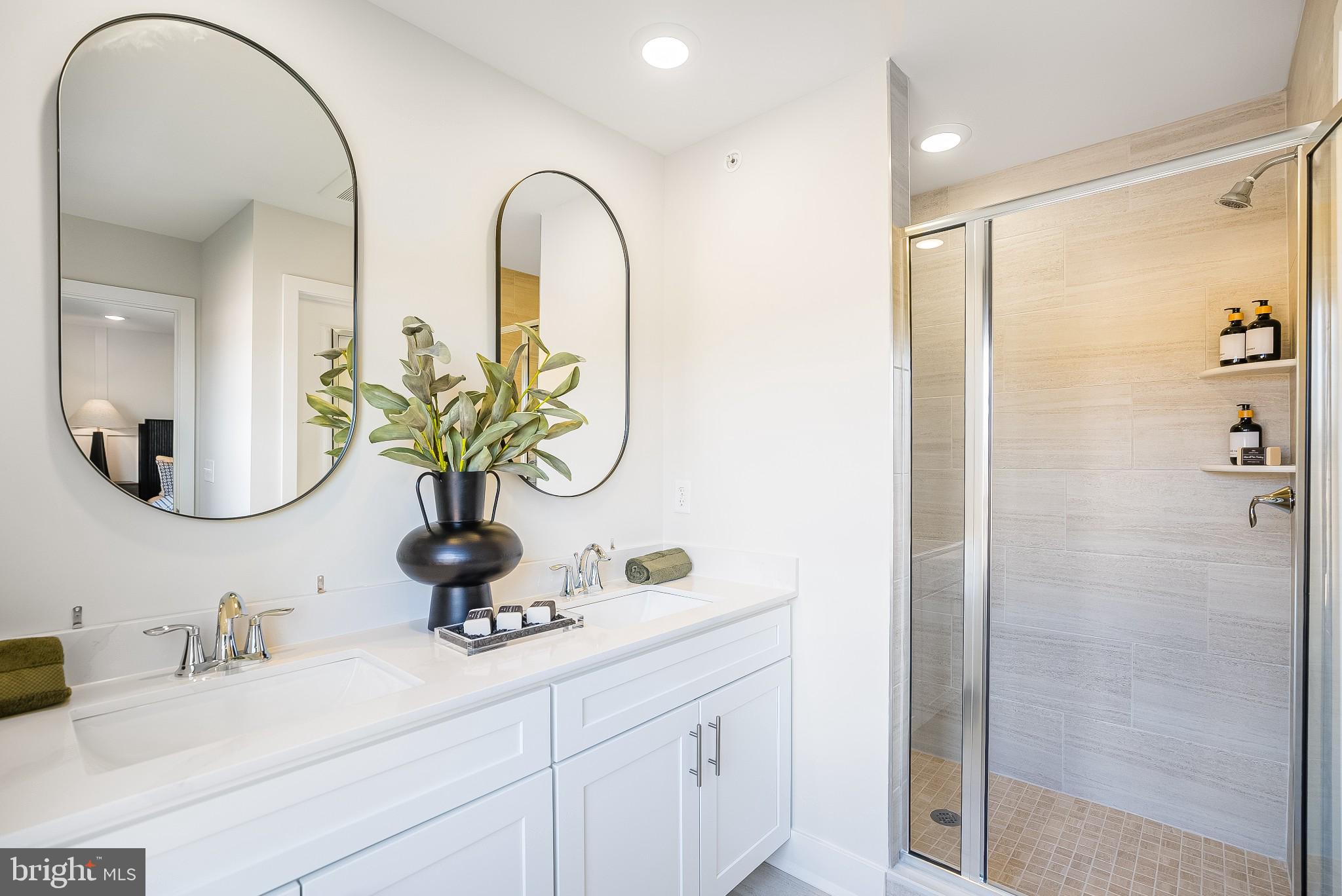 COLLECTION AT HOPEWELL - Residential