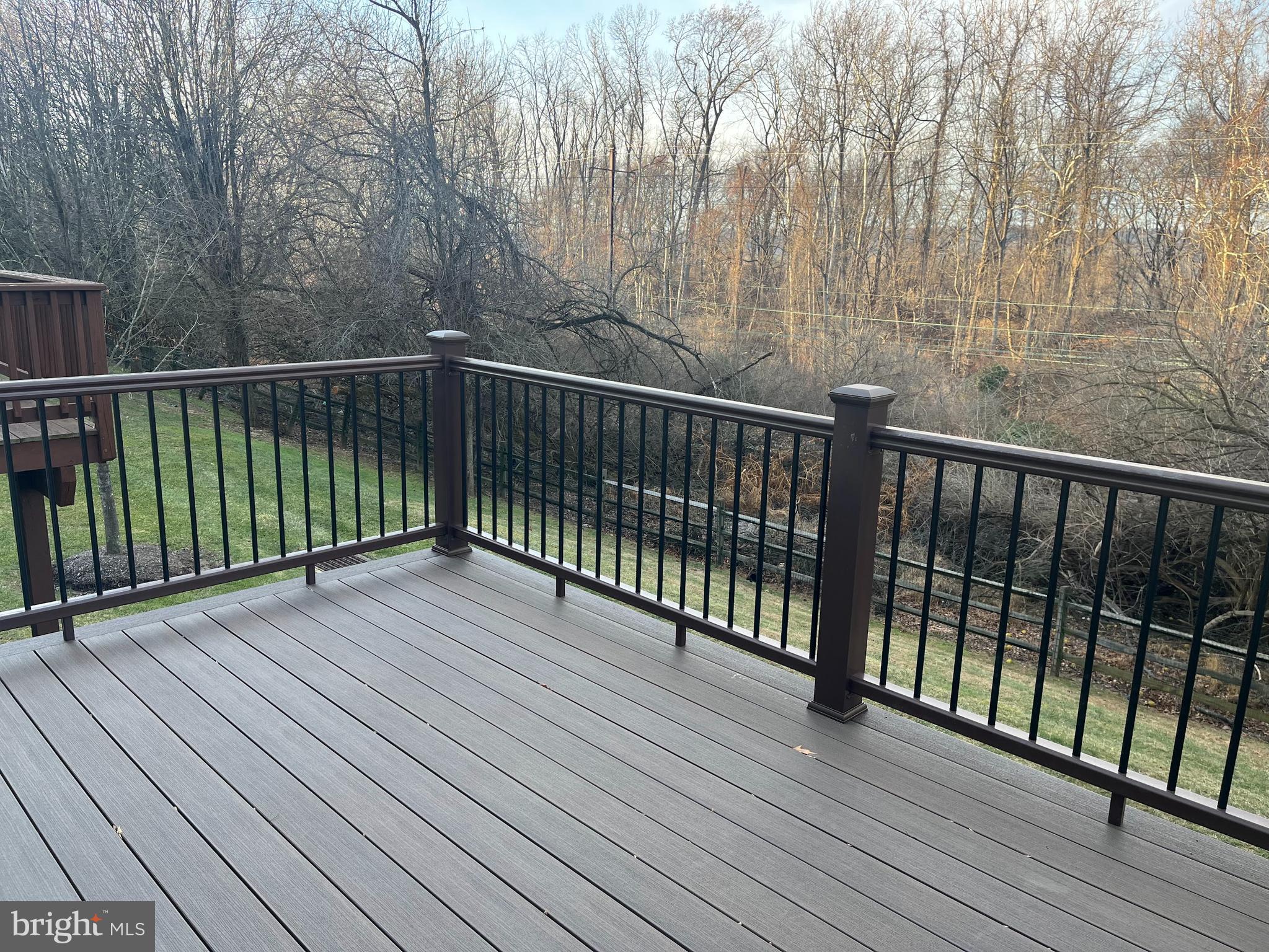 WHITELAND WOODS - Residential Lease