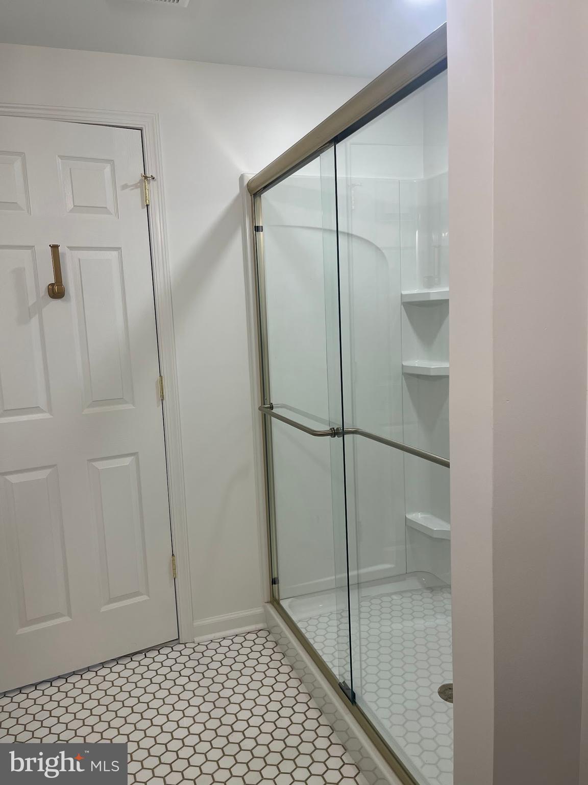 WHITELAND WOODS - Residential Lease