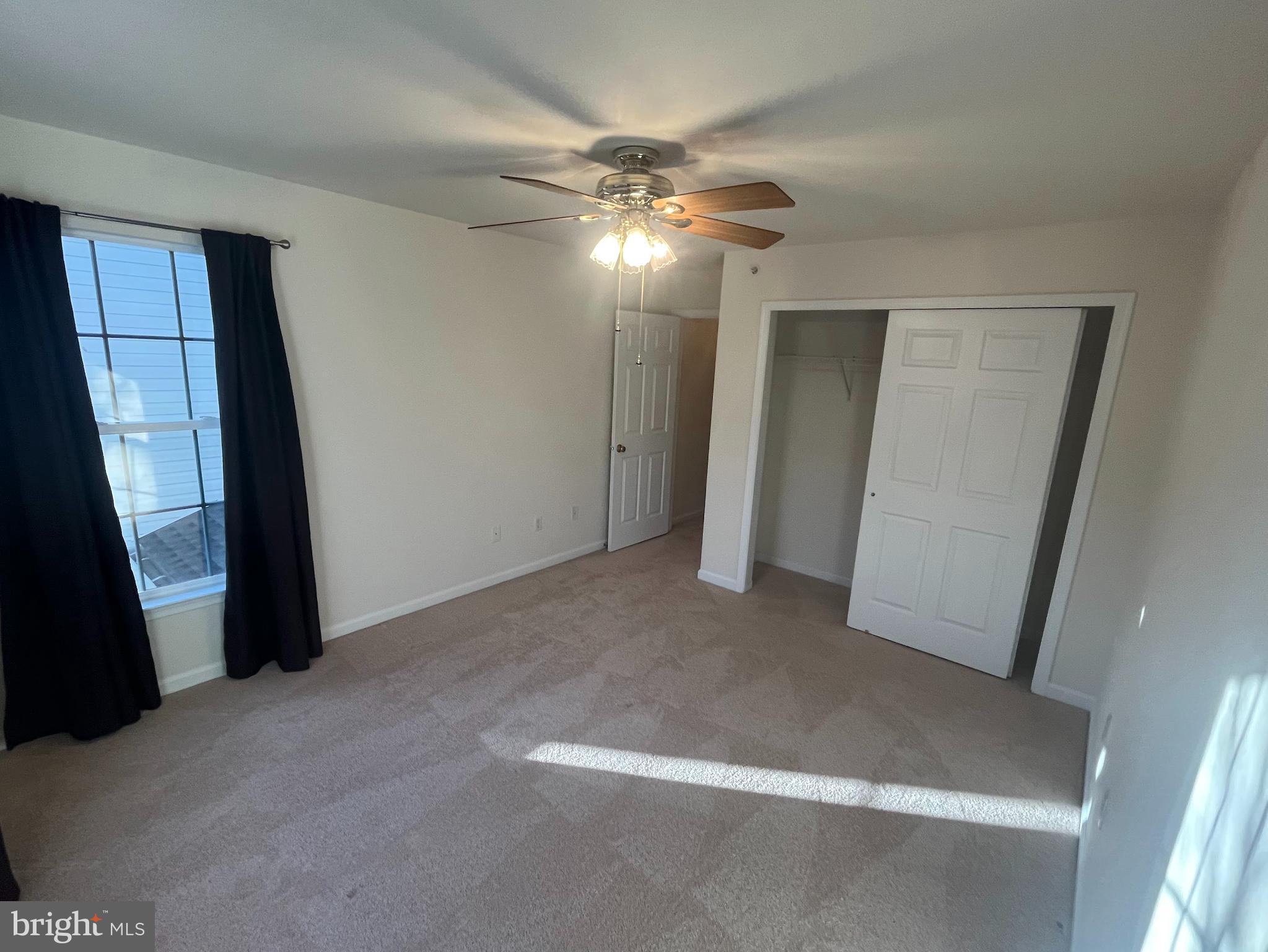 WHITELAND WOODS - Residential Lease