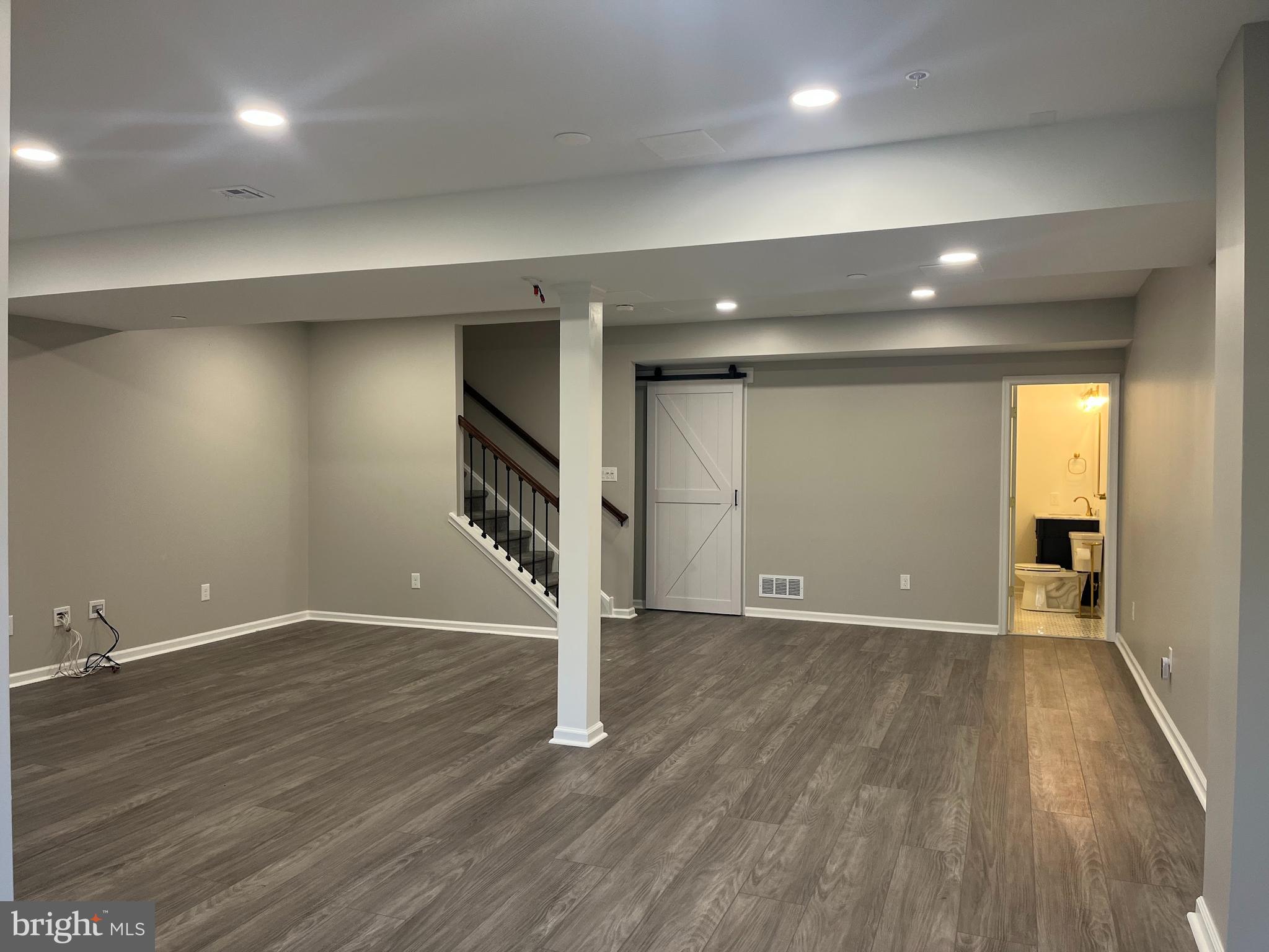 WHITELAND WOODS - Residential Lease