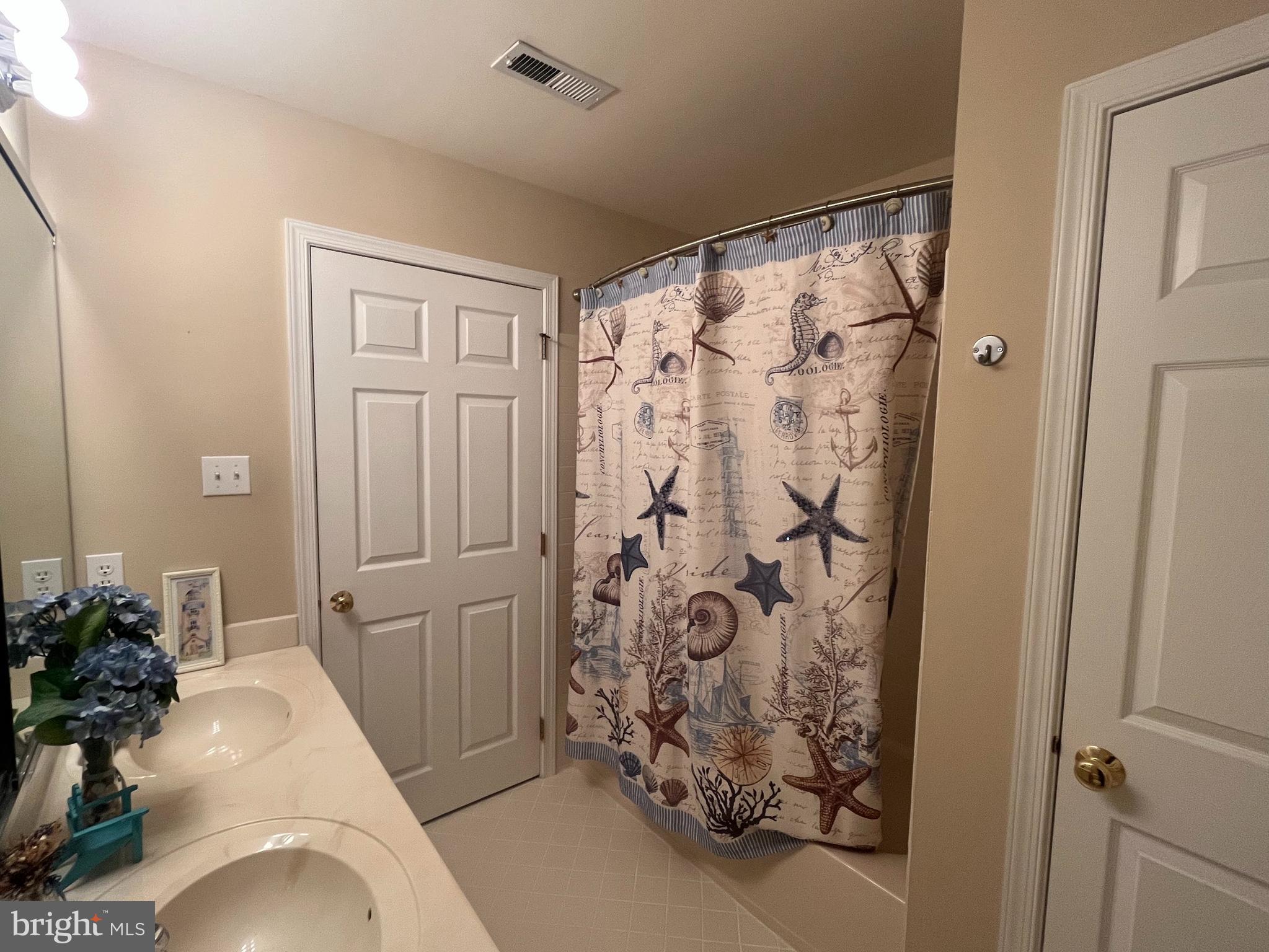 WHITELAND WOODS - Residential Lease