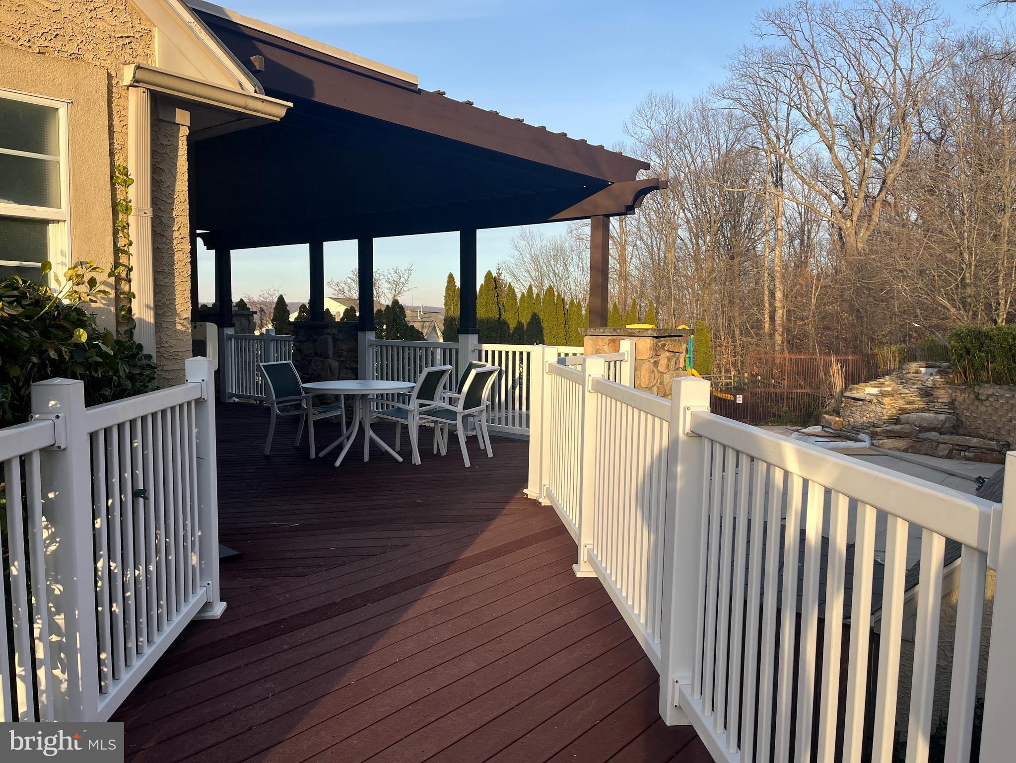 WHITELAND WOODS - Residential Lease