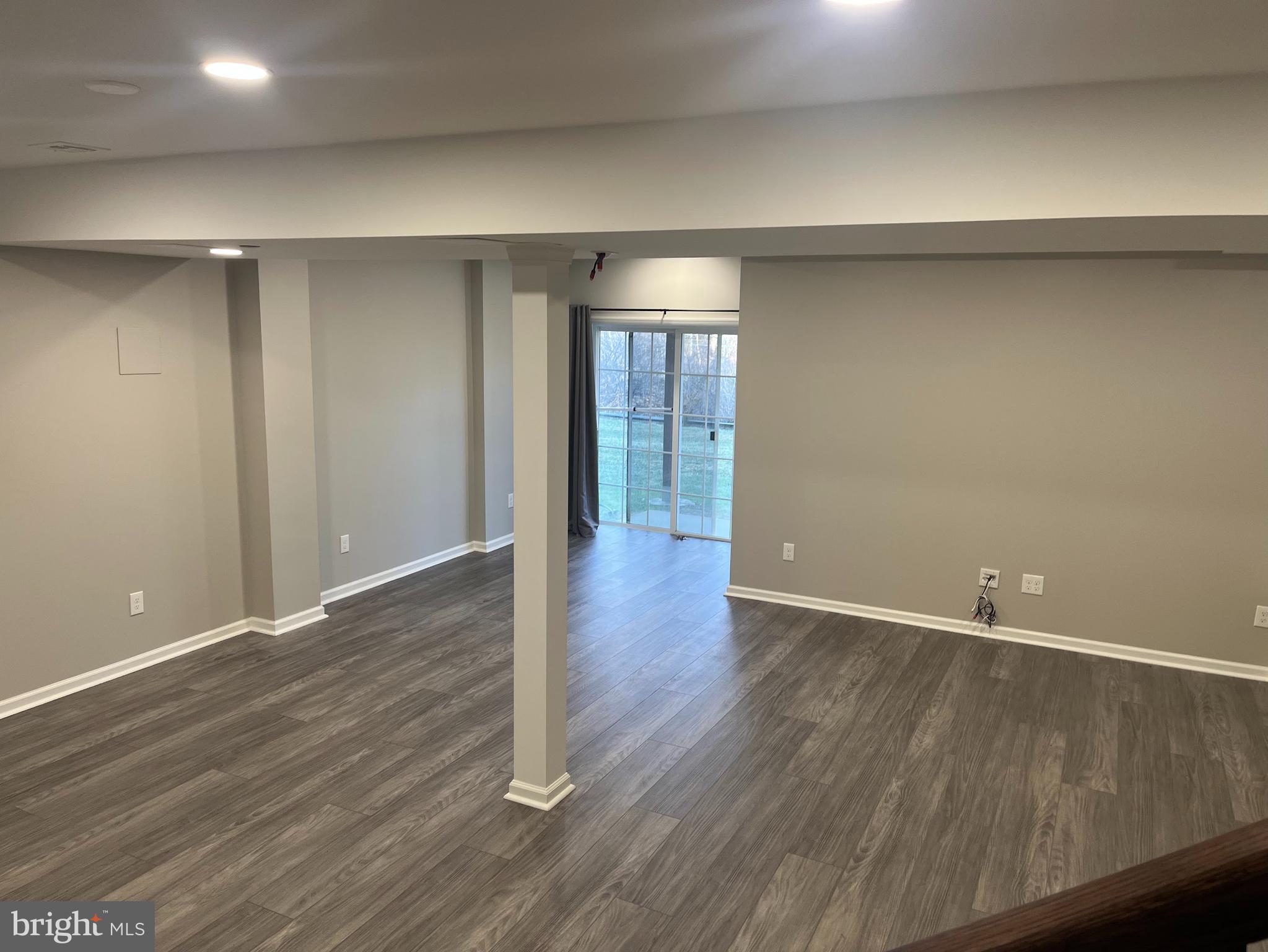 WHITELAND WOODS - Residential Lease