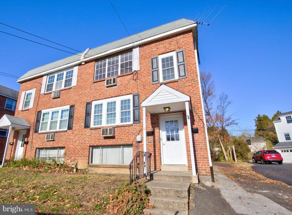 This spacious 2 bedroom has been totally renovated! There are gleaming hardwood floors throughout, new kitchen with quartz counters, stainless steel appliances, microwave and gas cooking. The bathroom is also new and has subway tile tub surround and tile floor. Two nice sized bedrooms and ample closet space. There is a huge enclosed storage room in the basement for storage. Full size washer and dryer. Close to shops at Flourtown, Chestnut Hill, Valley Green, PA Turnpike and Septa train.