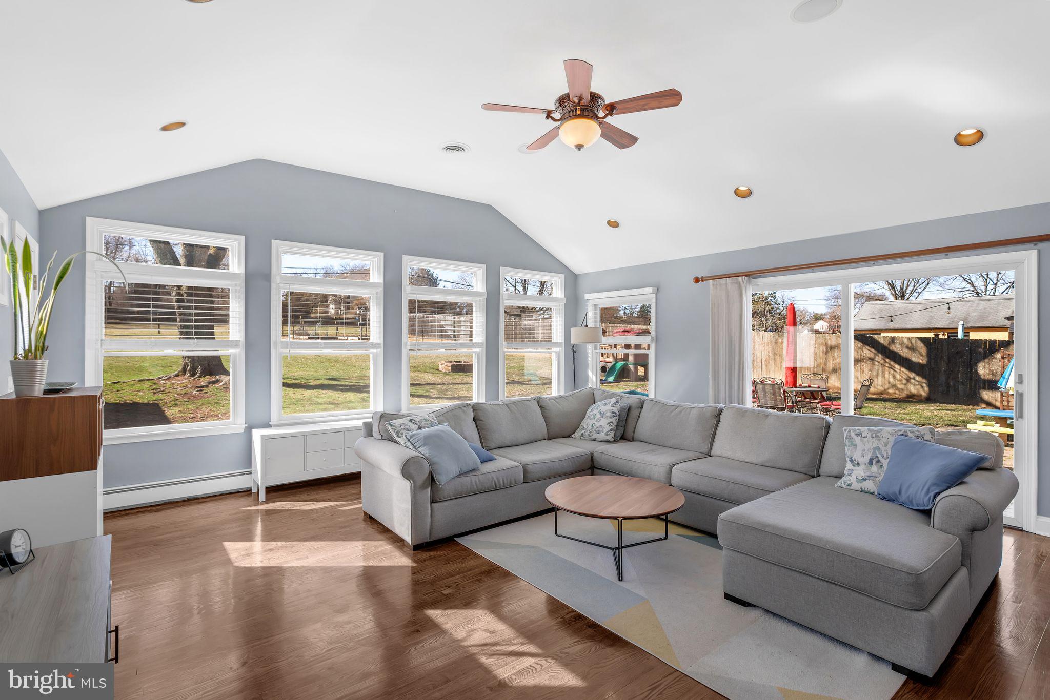 CHURCHVILLE MANOR - Residential