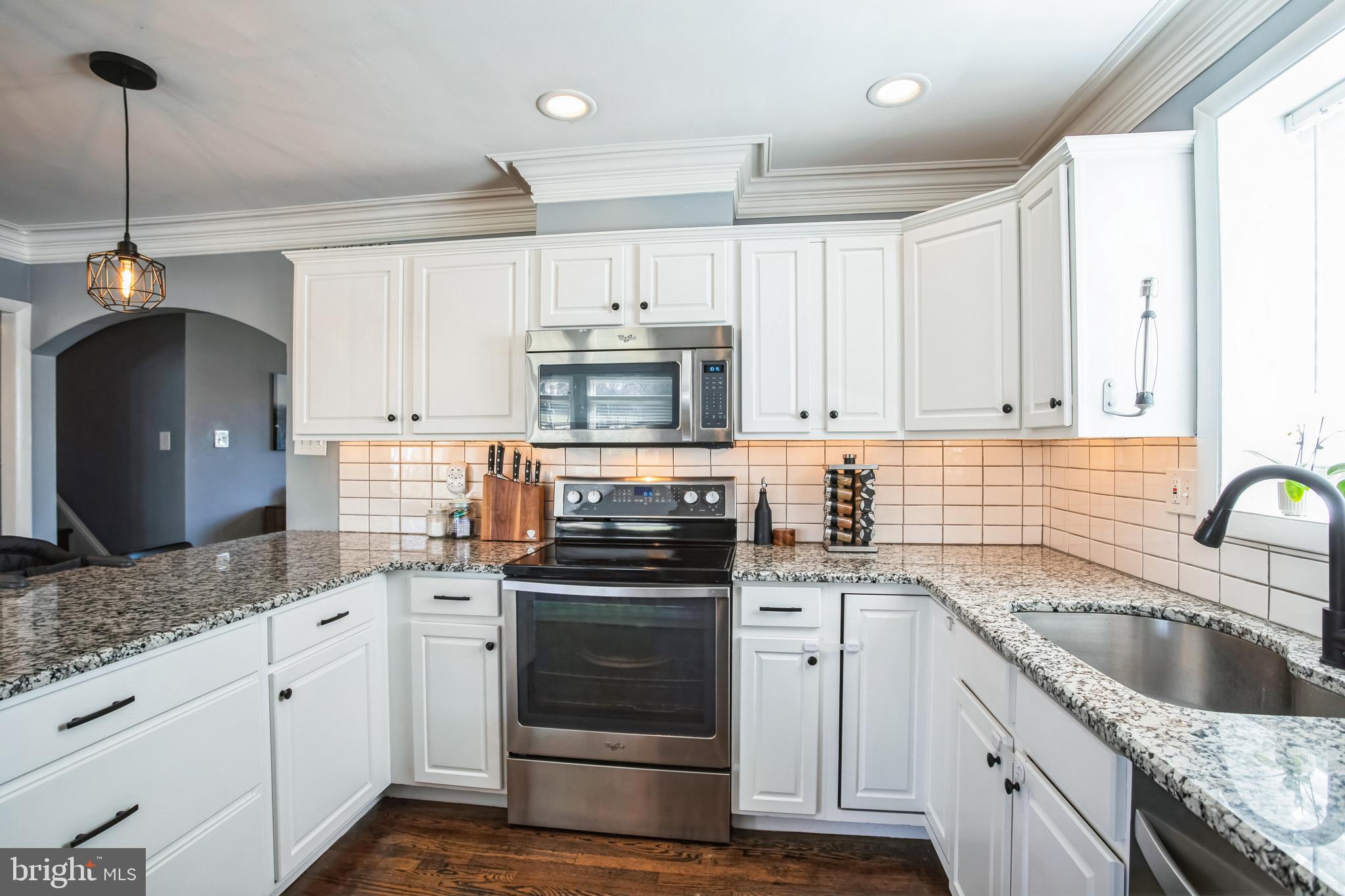 CHURCHVILLE MANOR - Residential