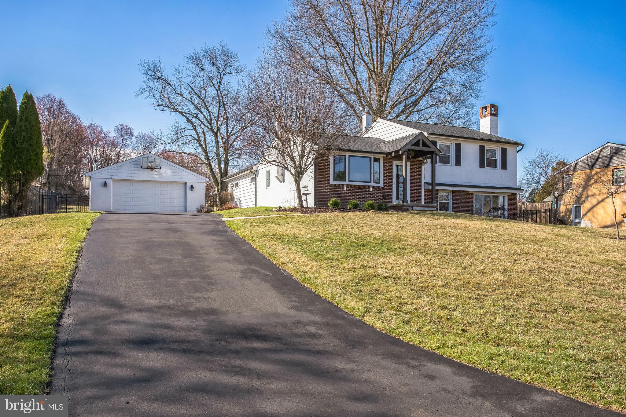 CHURCHVILLE MANOR - Residential