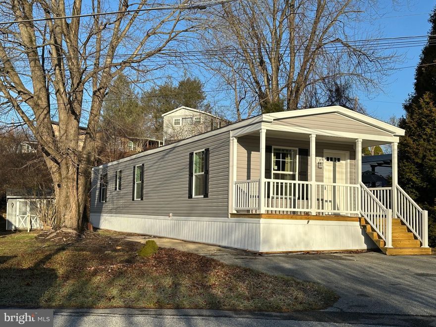 Make this new 2 bedrroom2 bathroom home your own! Enter this lovely home to an open floor, living room and kitchen combo. Kitchen comes with stainless steel appliances, recess lighting and lots of cabinets. A walkthrough takes you to a mudroom with a built-in feature for storage. laundry area and a door to the side yard.