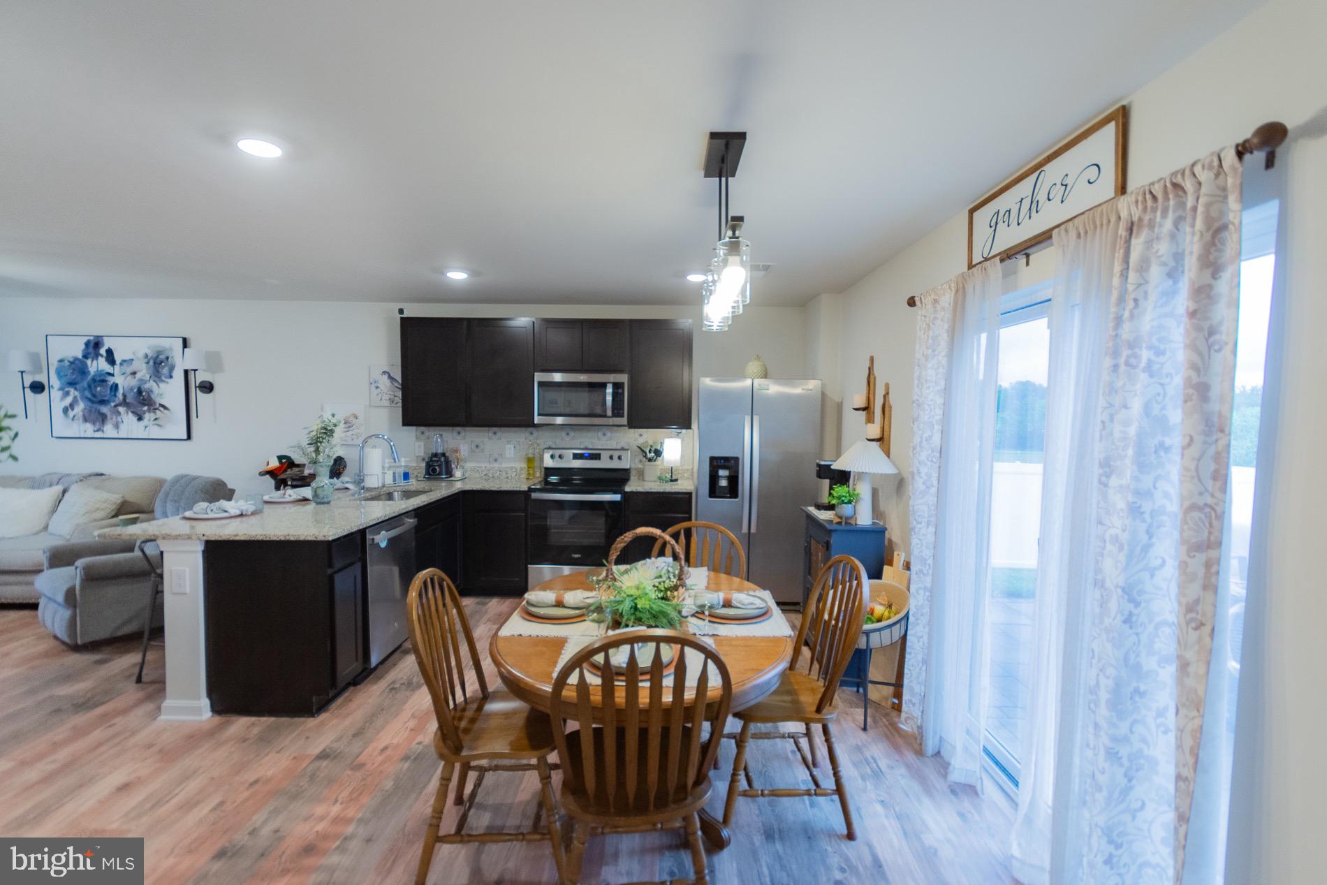 MAGNOLIA SPRINGS - Residential