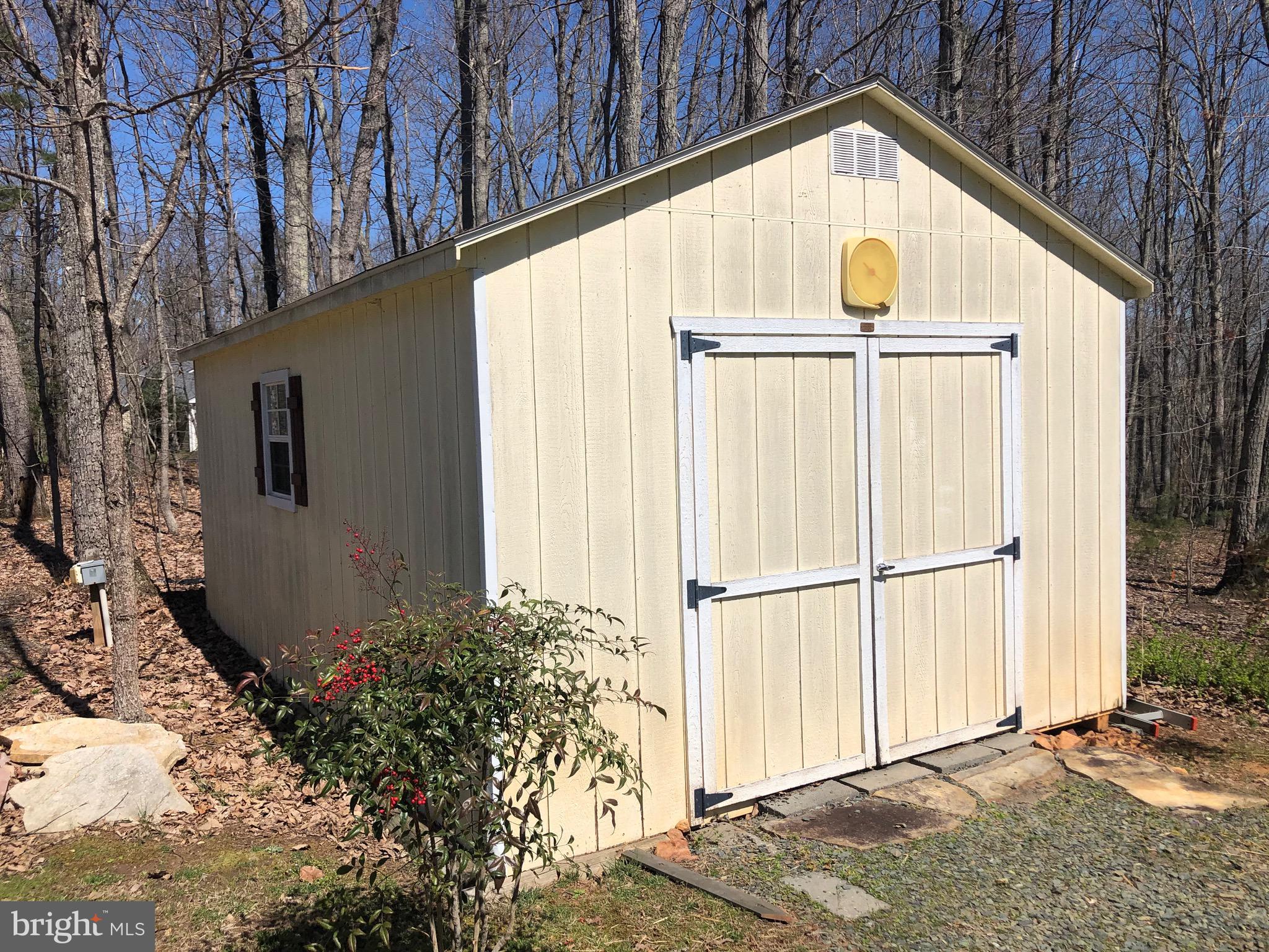 NEIGHBORHOOD - Residential