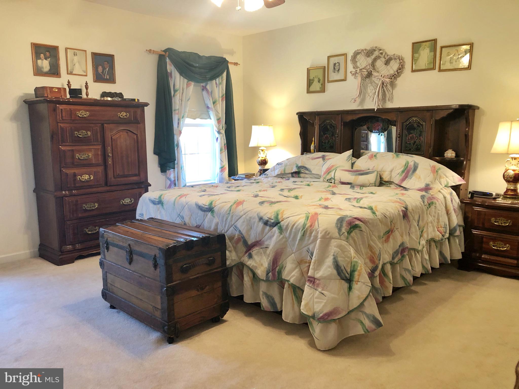 NEIGHBORHOOD - Residential