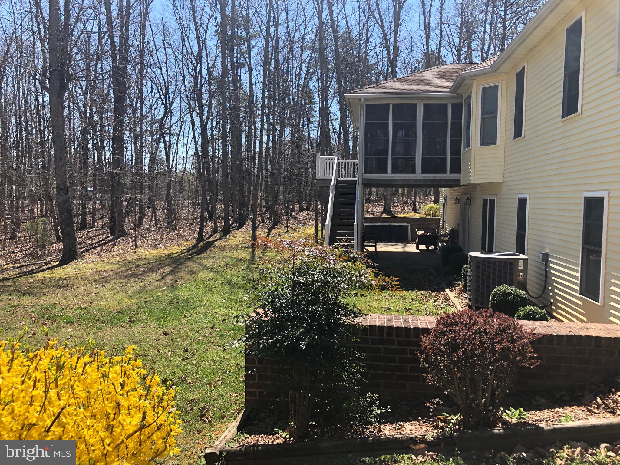 NEIGHBORHOOD - Residential