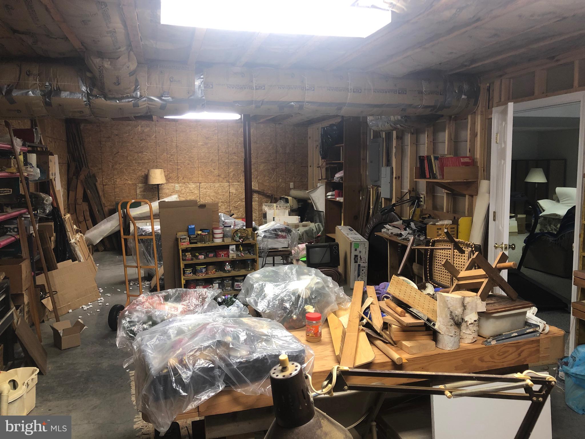 NEIGHBORHOOD - Residential