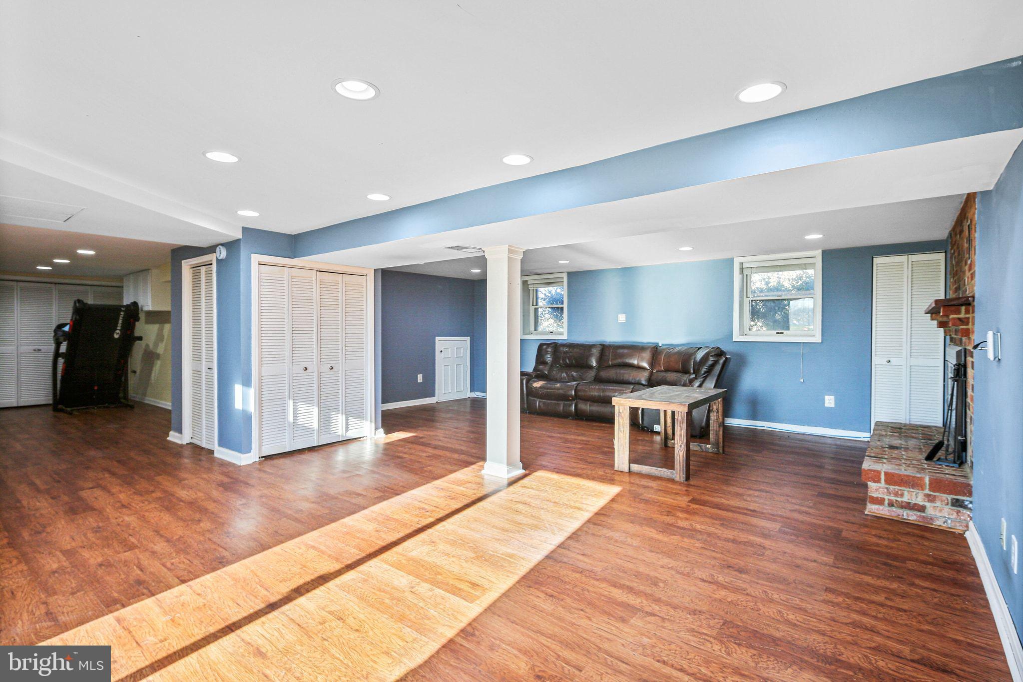 SHERRY RIDGE - Residential