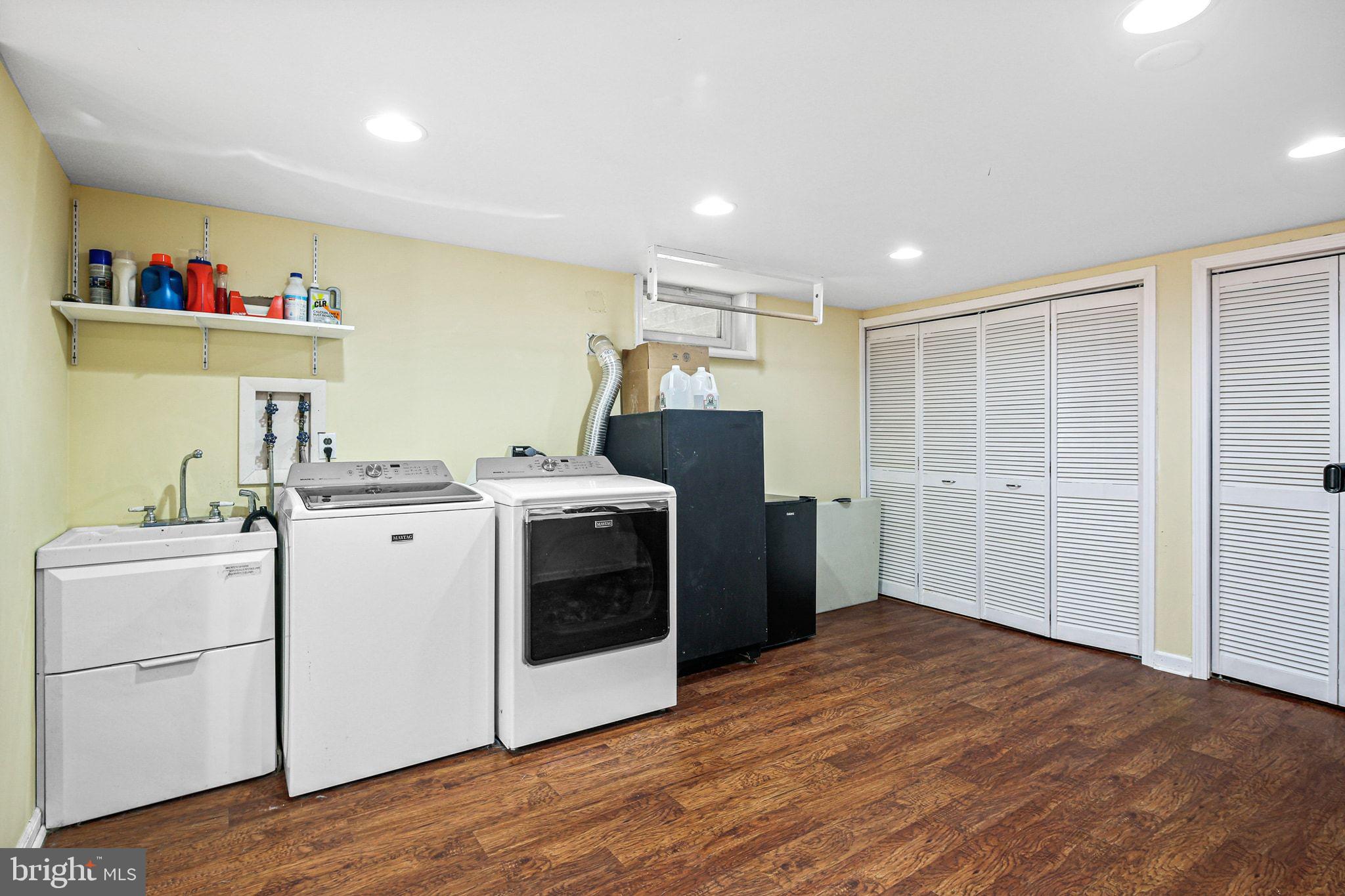 SHERRY RIDGE - Residential