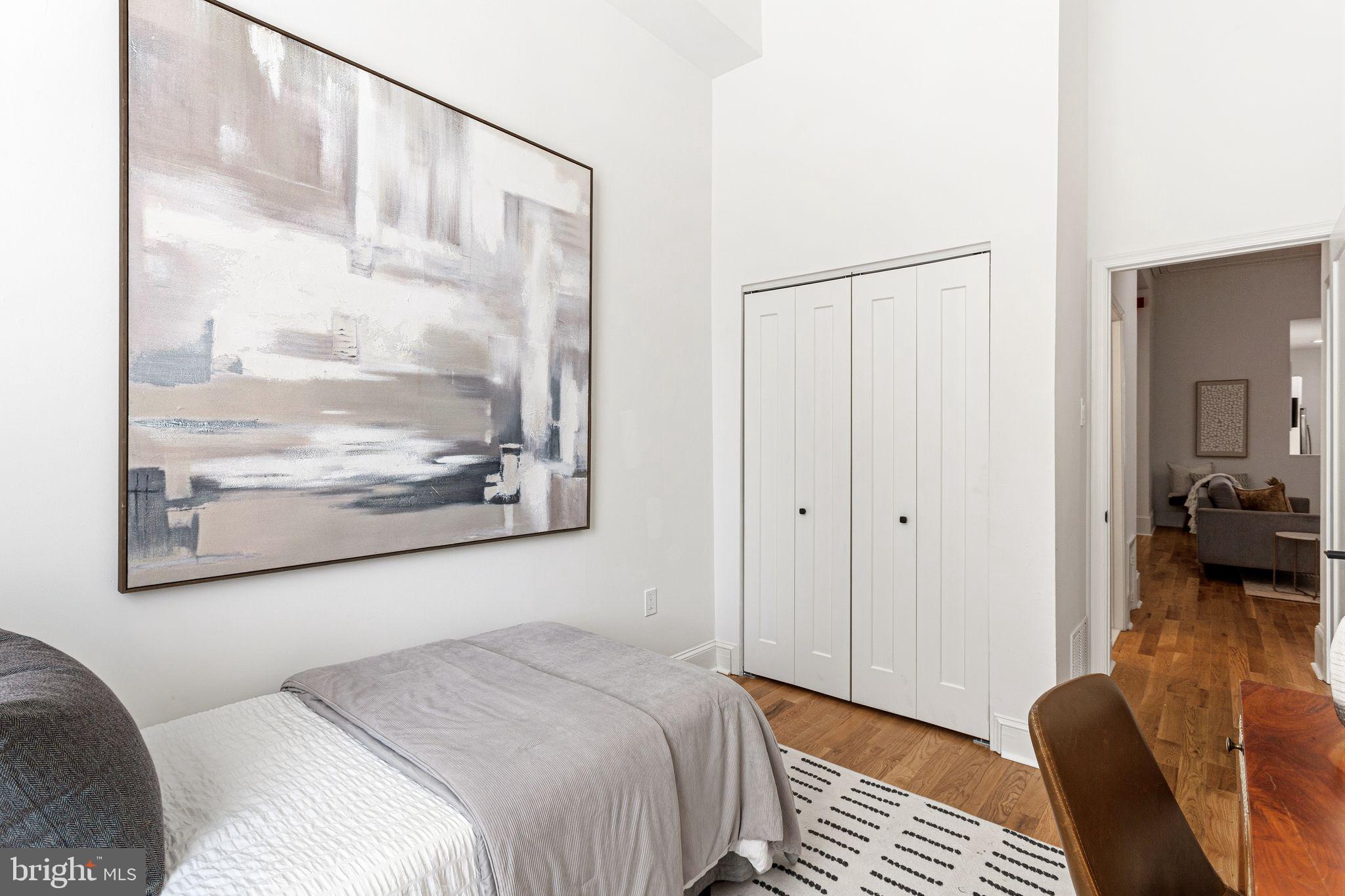 WASHINGTON SQ WEST - Residential