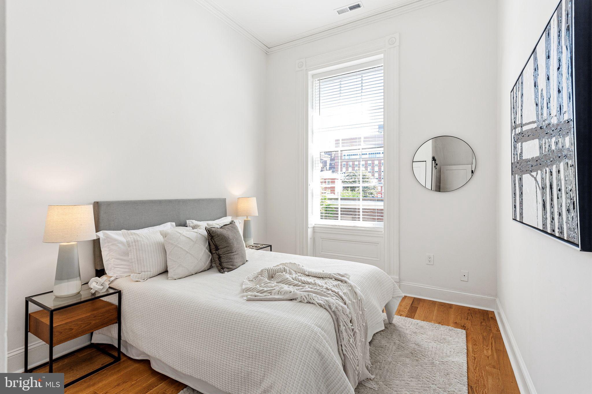 WASHINGTON SQ WEST - Residential