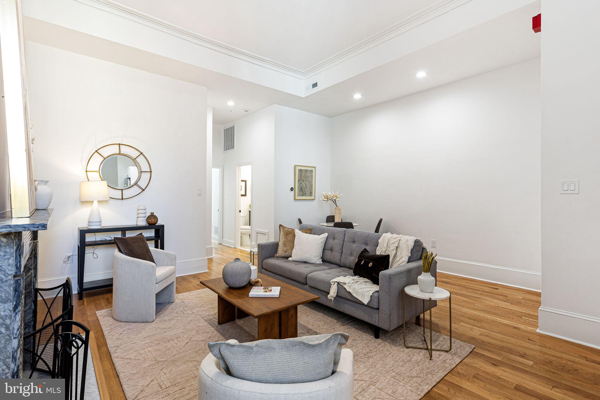 WASHINGTON SQ WEST - Residential