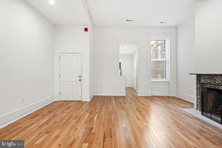 WASHINGTON SQ WEST - Residential