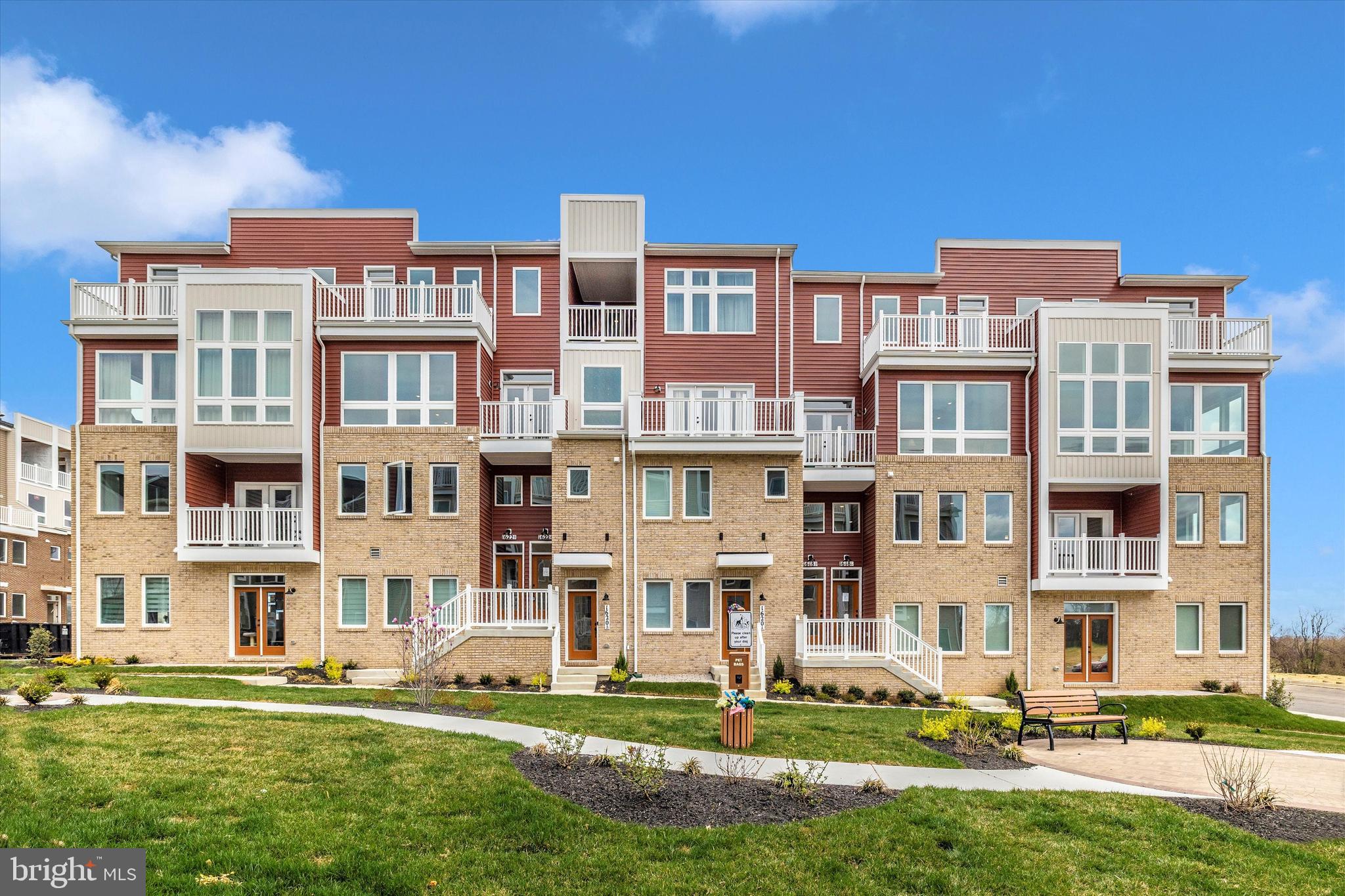 1631 BLACKSMITH WAY UNIT B
