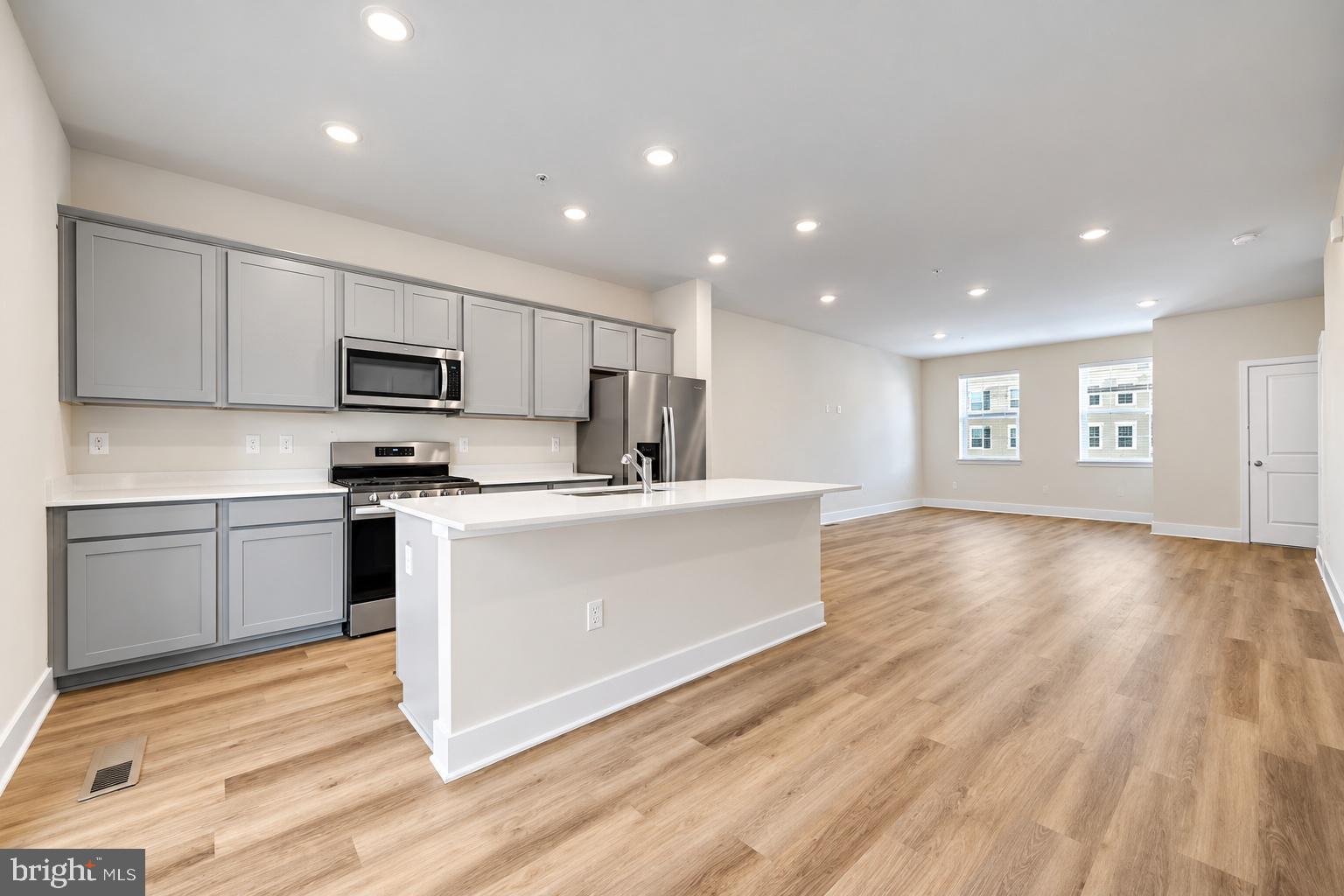 347 HACKLEY DRIVE