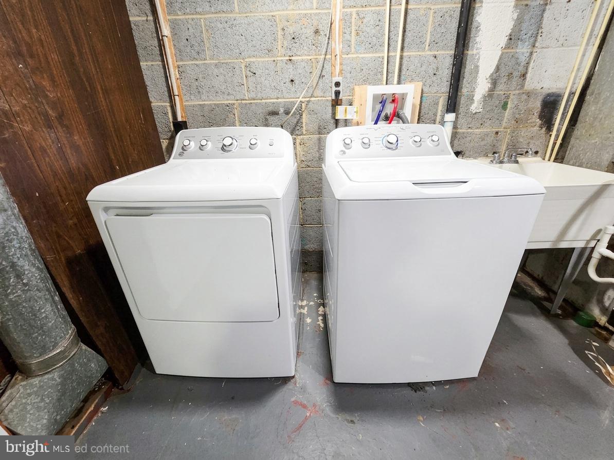 BRIAR VILLAGE PLAT 1 - Residential