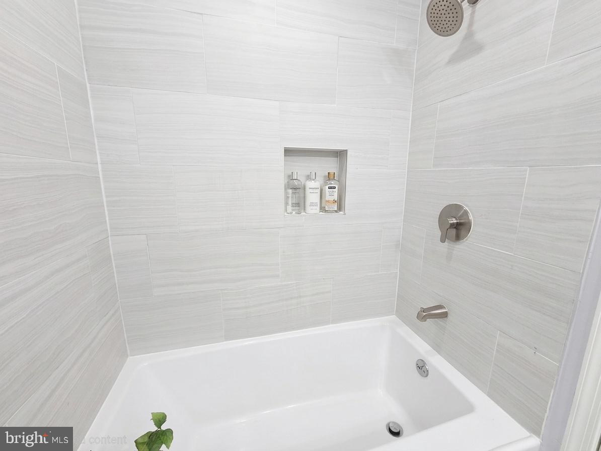 BRIAR VILLAGE PLAT 1 - Residential