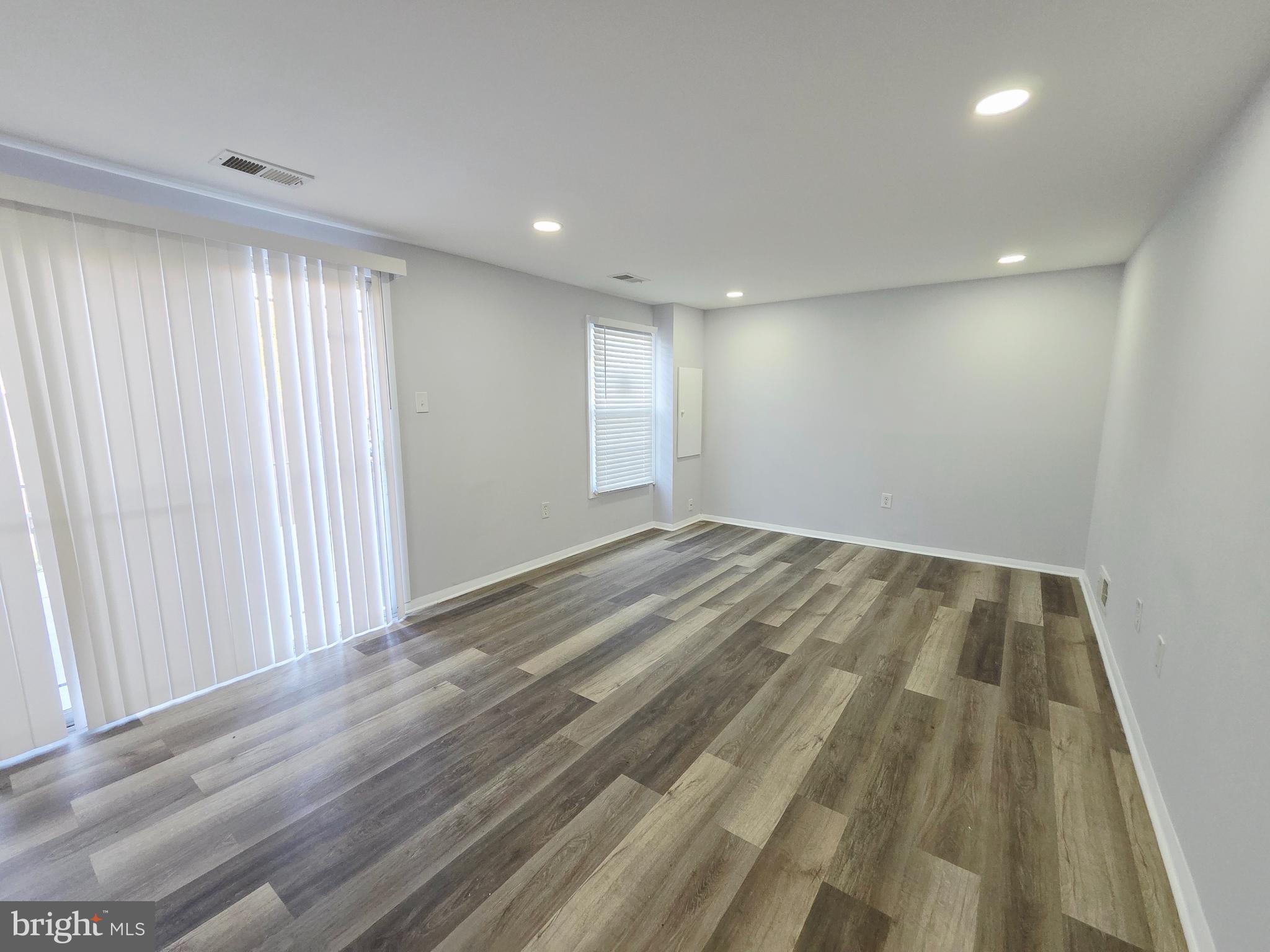 BRIAR VILLAGE PLAT 1 - Residential