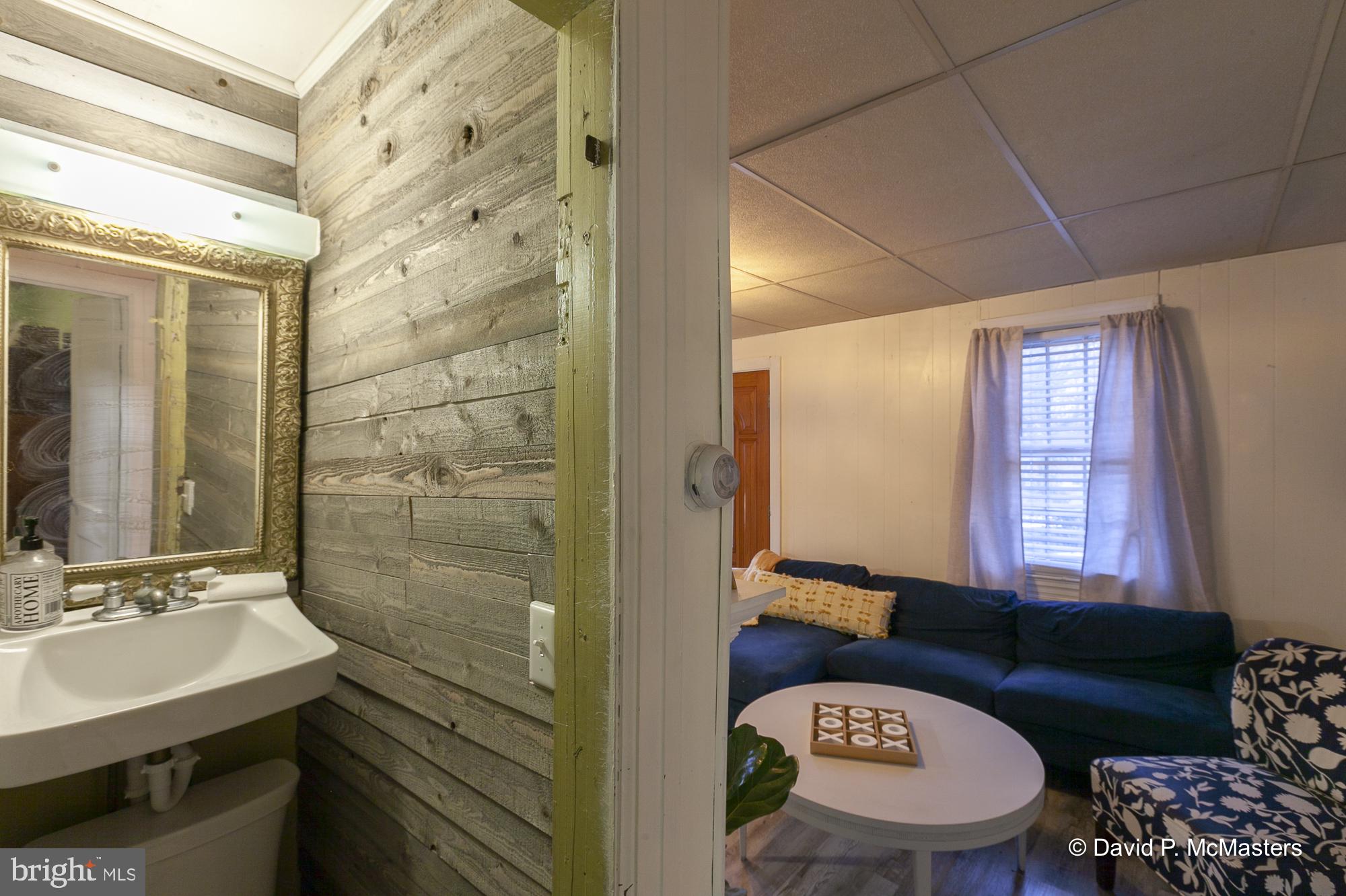 CHARLES TOWN - Residential