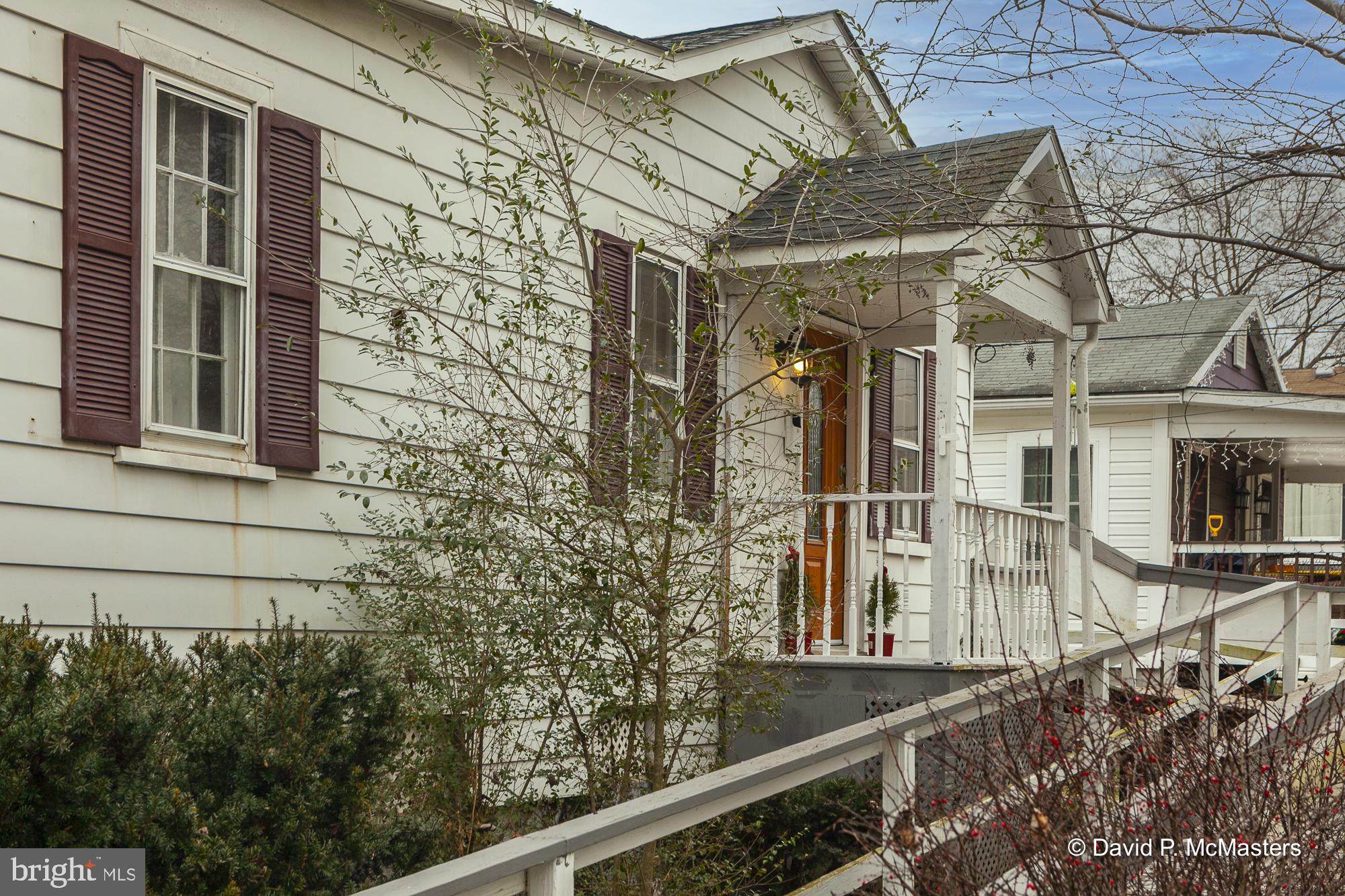 CHARLES TOWN - Residential