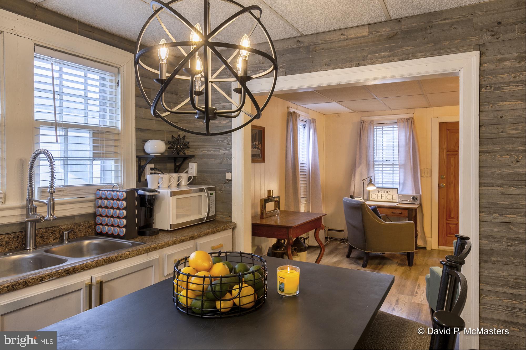 CHARLES TOWN - Residential