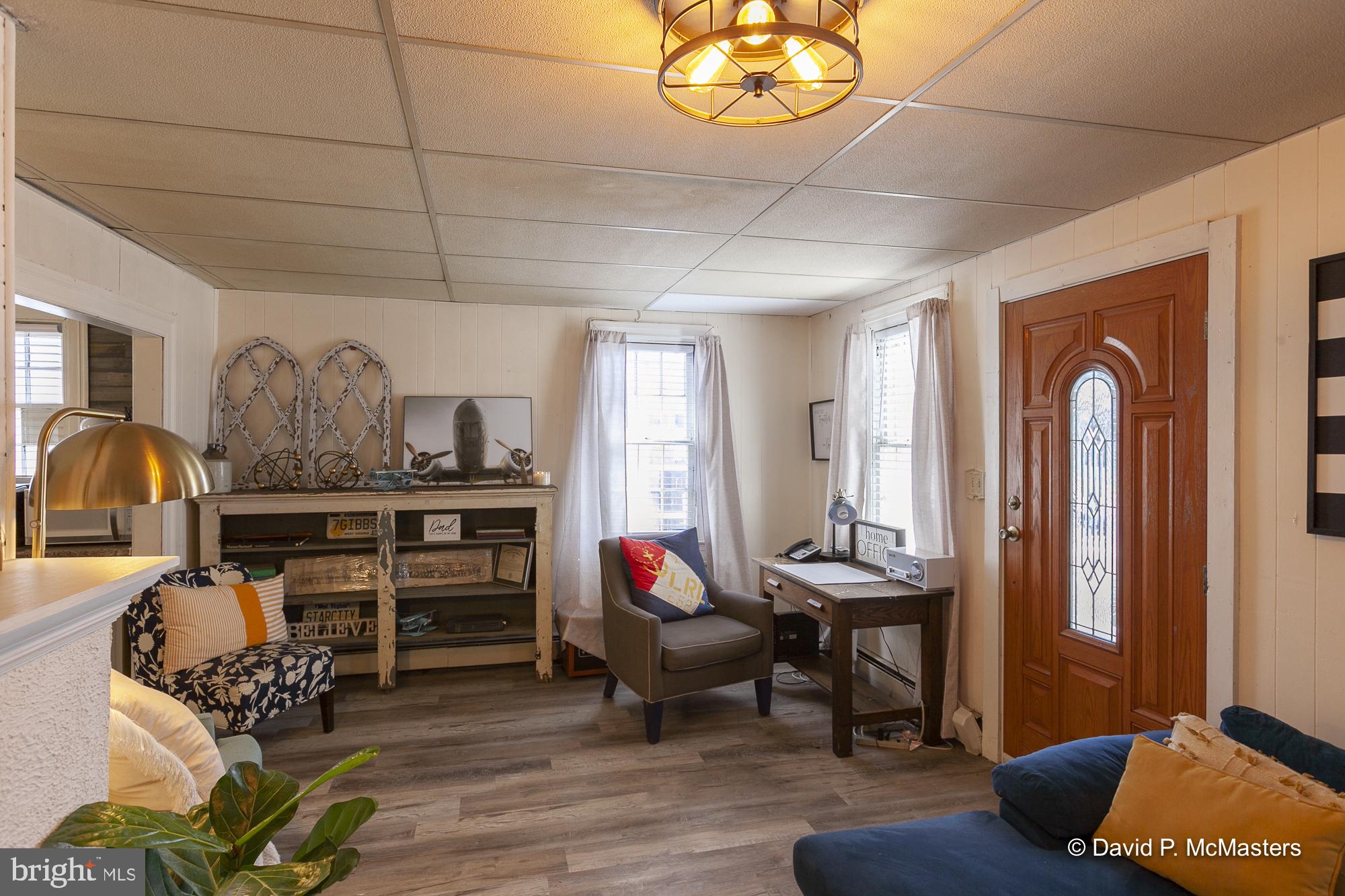 CHARLES TOWN - Residential