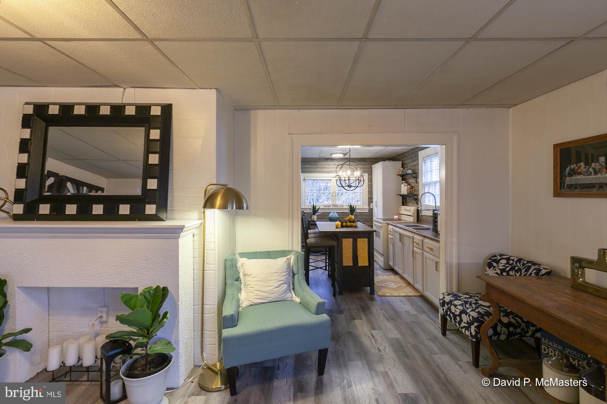 CHARLES TOWN - Residential