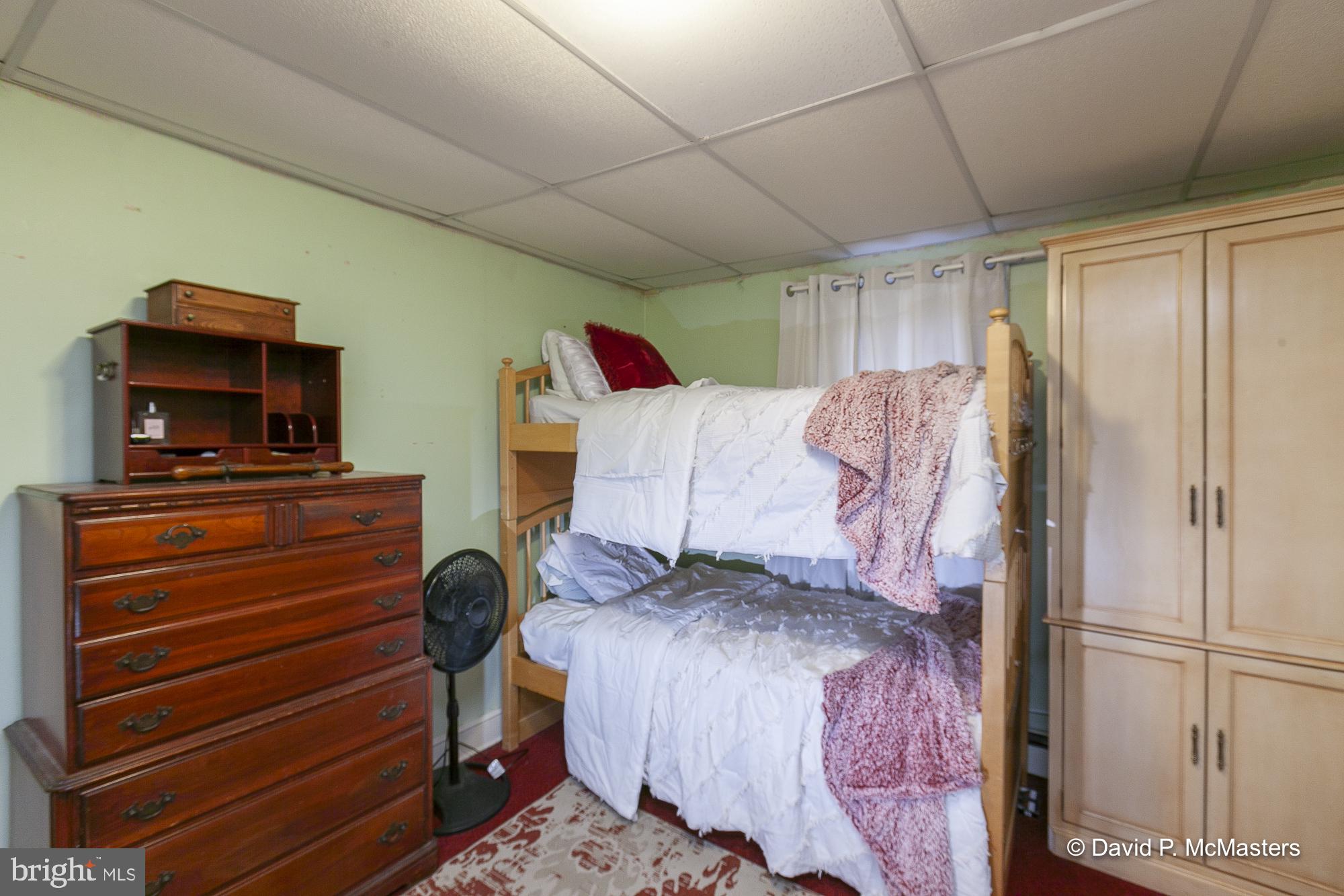 CHARLES TOWN - Residential