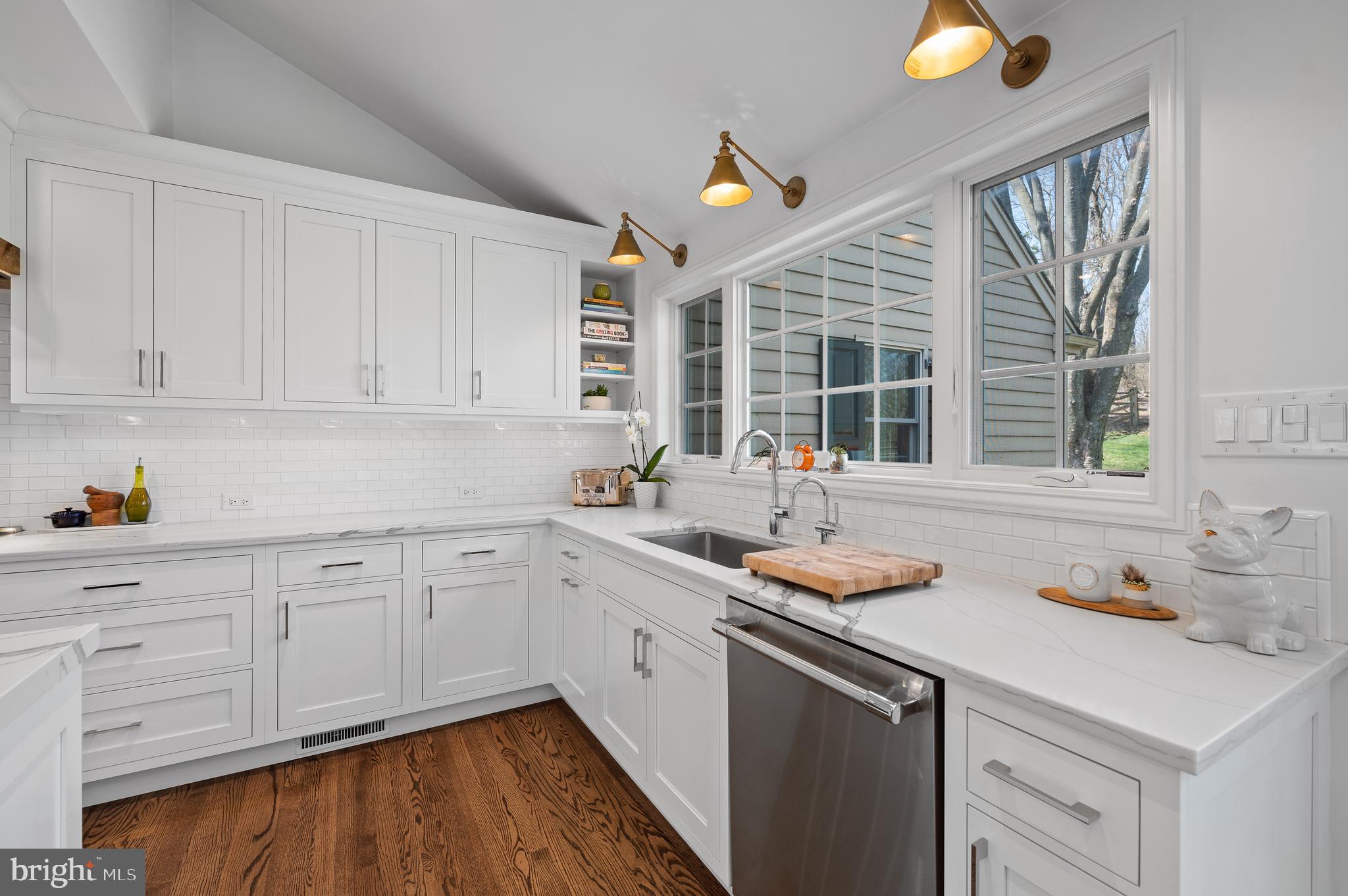 RAVENSCLIFF - Residential