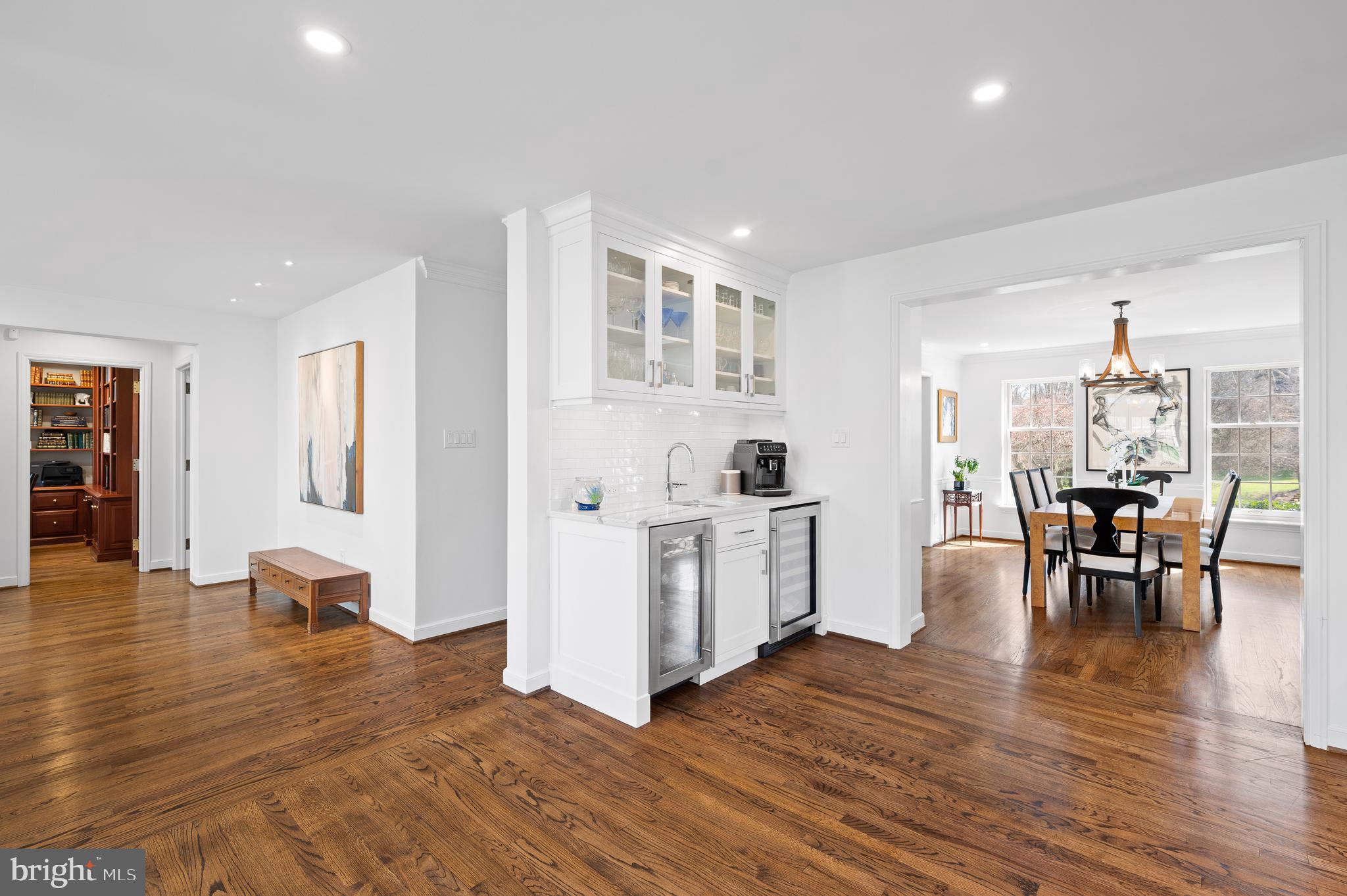 RAVENSCLIFF - Residential