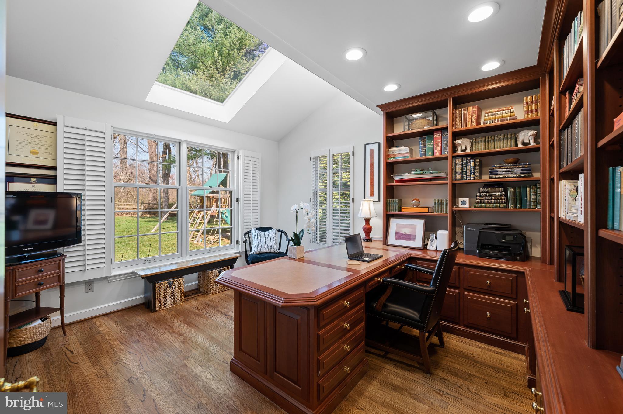 RAVENSCLIFF - Residential