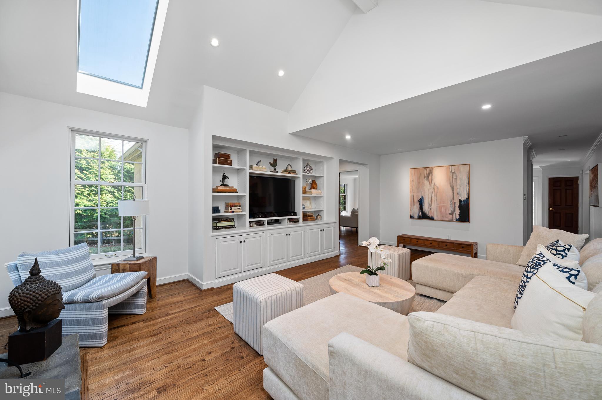 RAVENSCLIFF - Residential