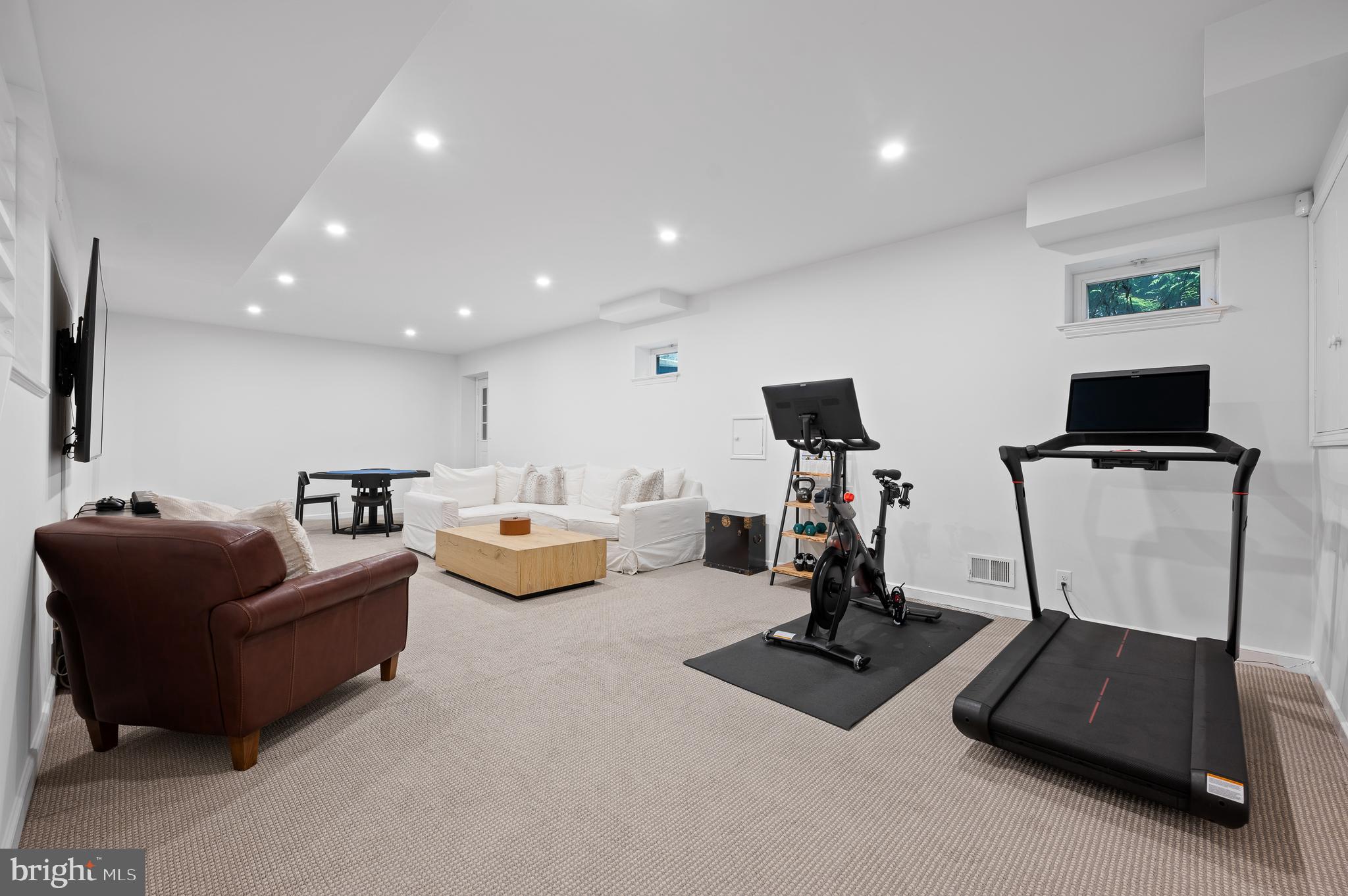 RAVENSCLIFF - Residential