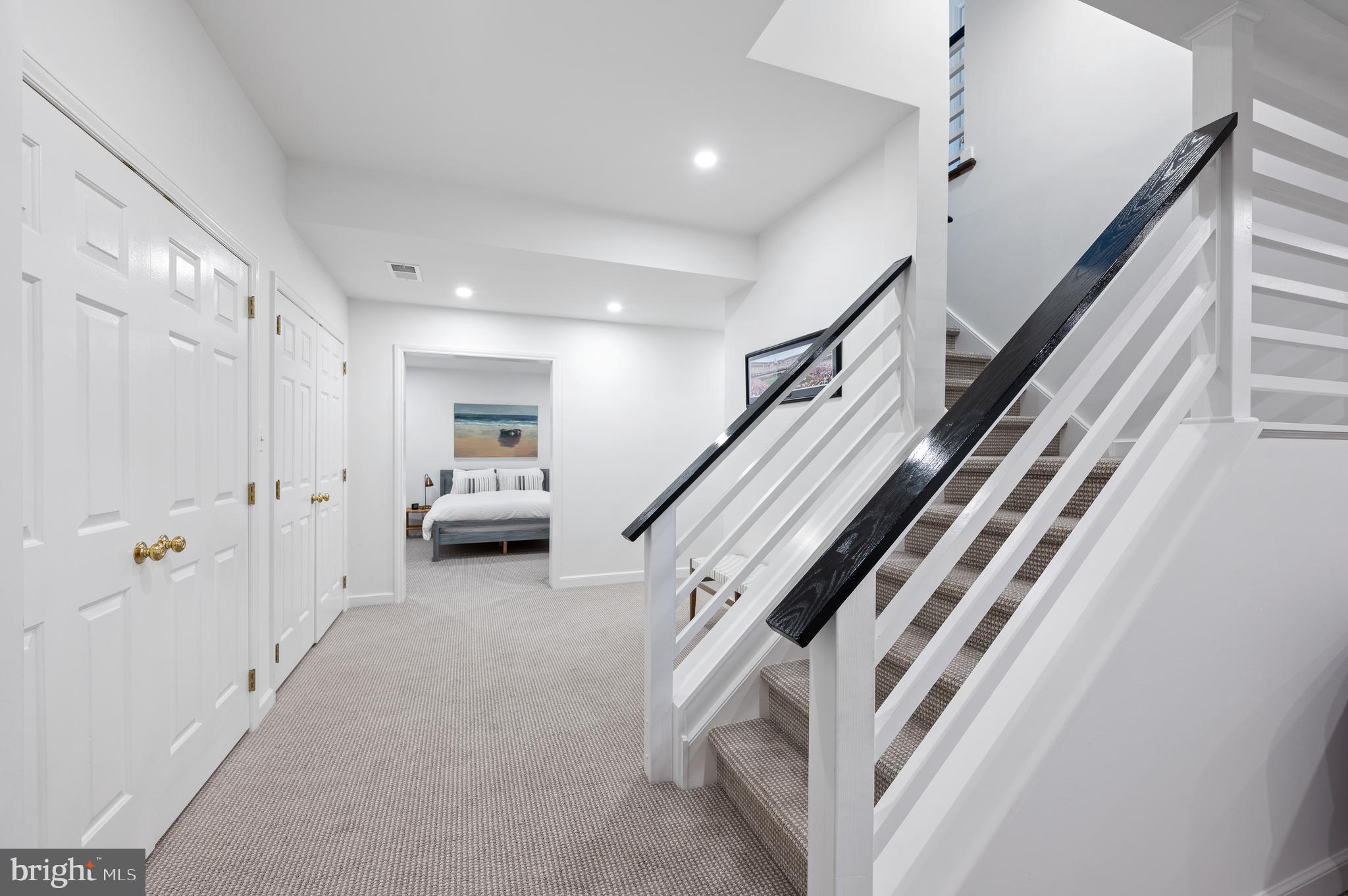 RAVENSCLIFF - Residential