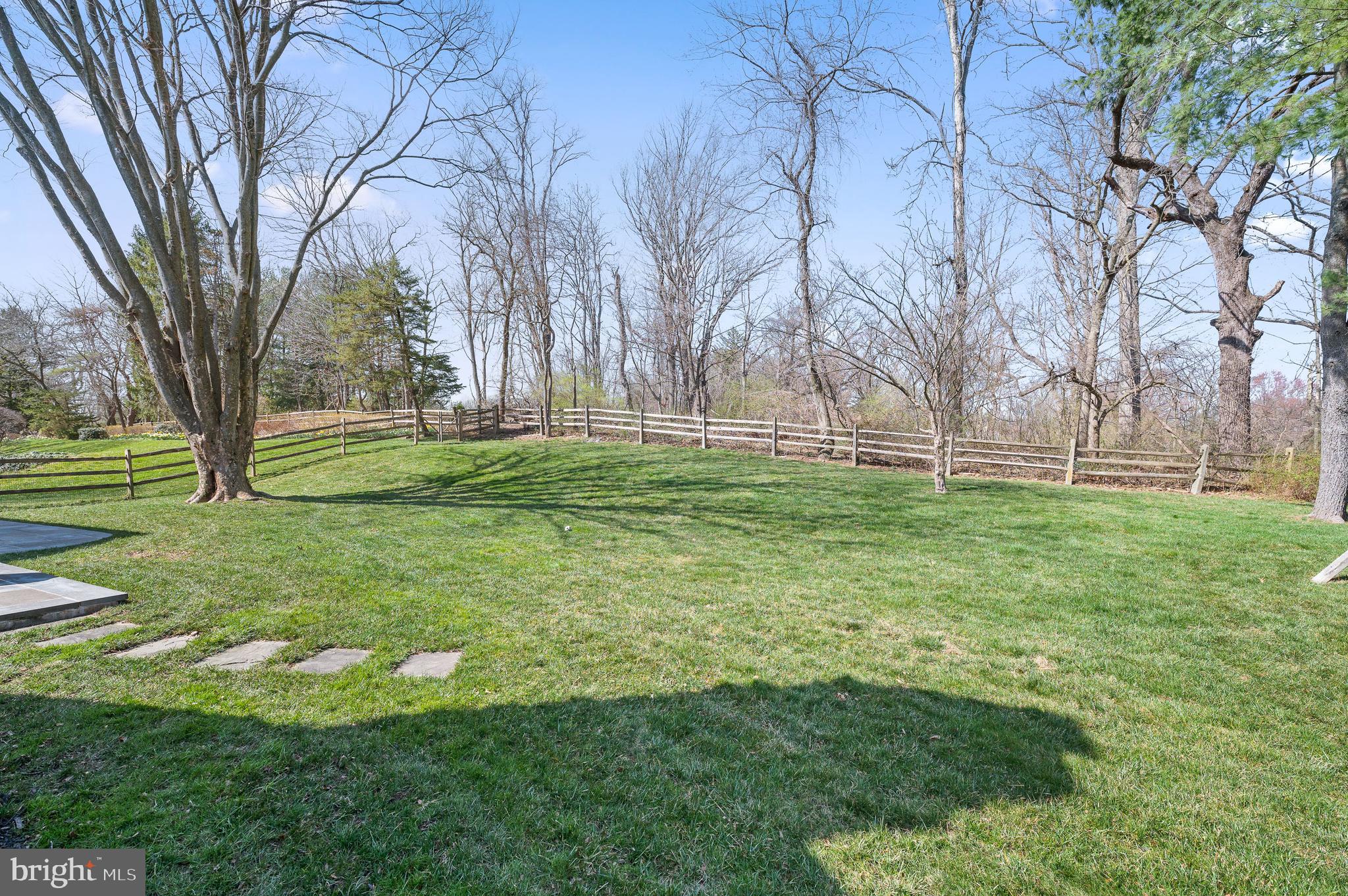 RAVENSCLIFF - Residential