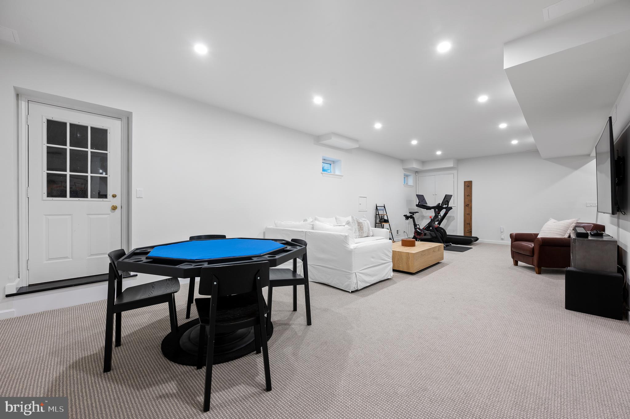 RAVENSCLIFF - Residential